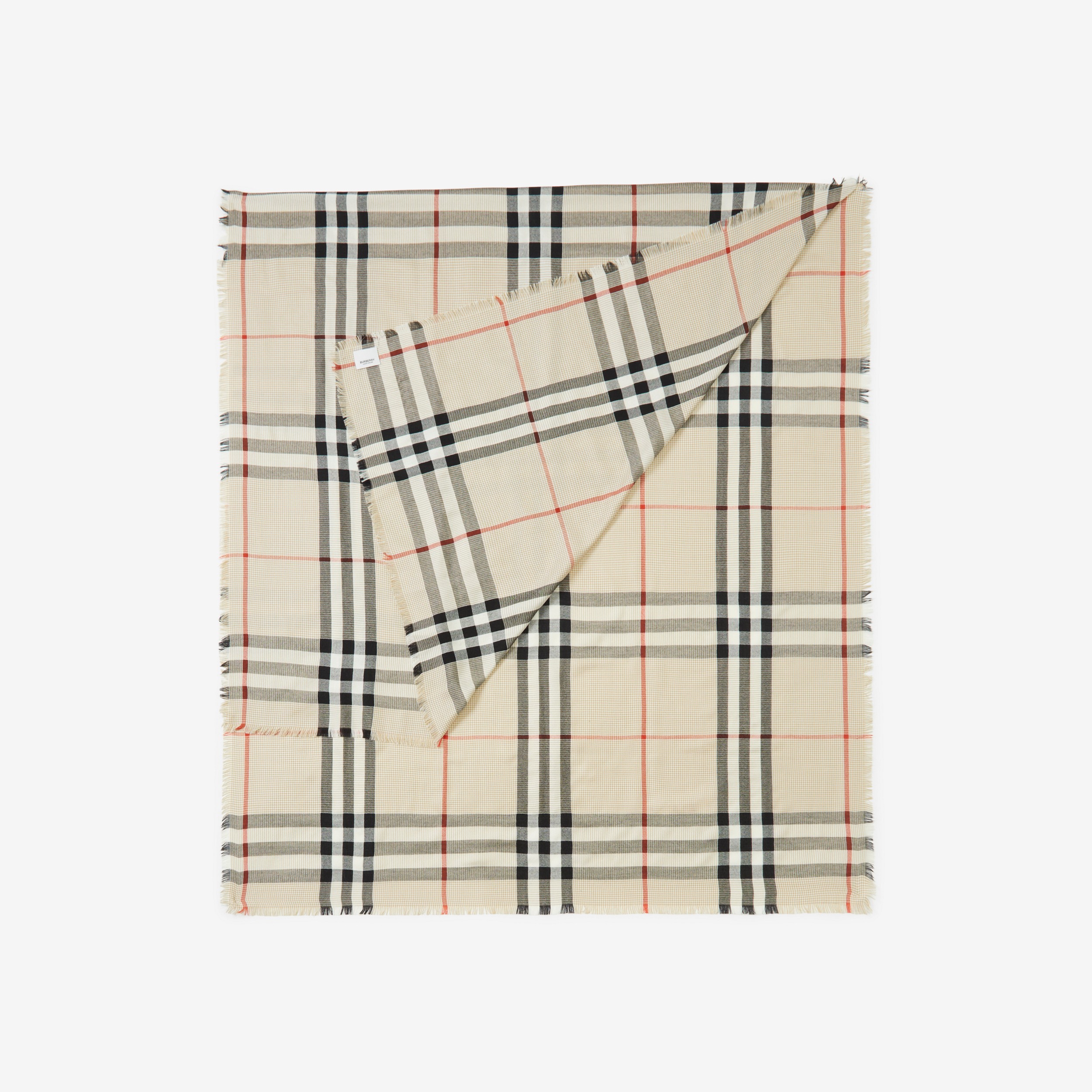 Cachecol de seda e cashmere Check (Bege Clássico) | Burberry® oficial - 3