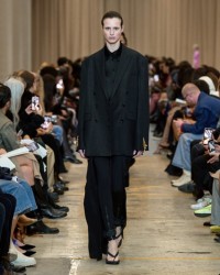 SS23 Look 25
