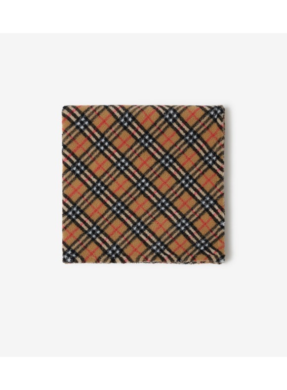 Burberry baby store blanket sale