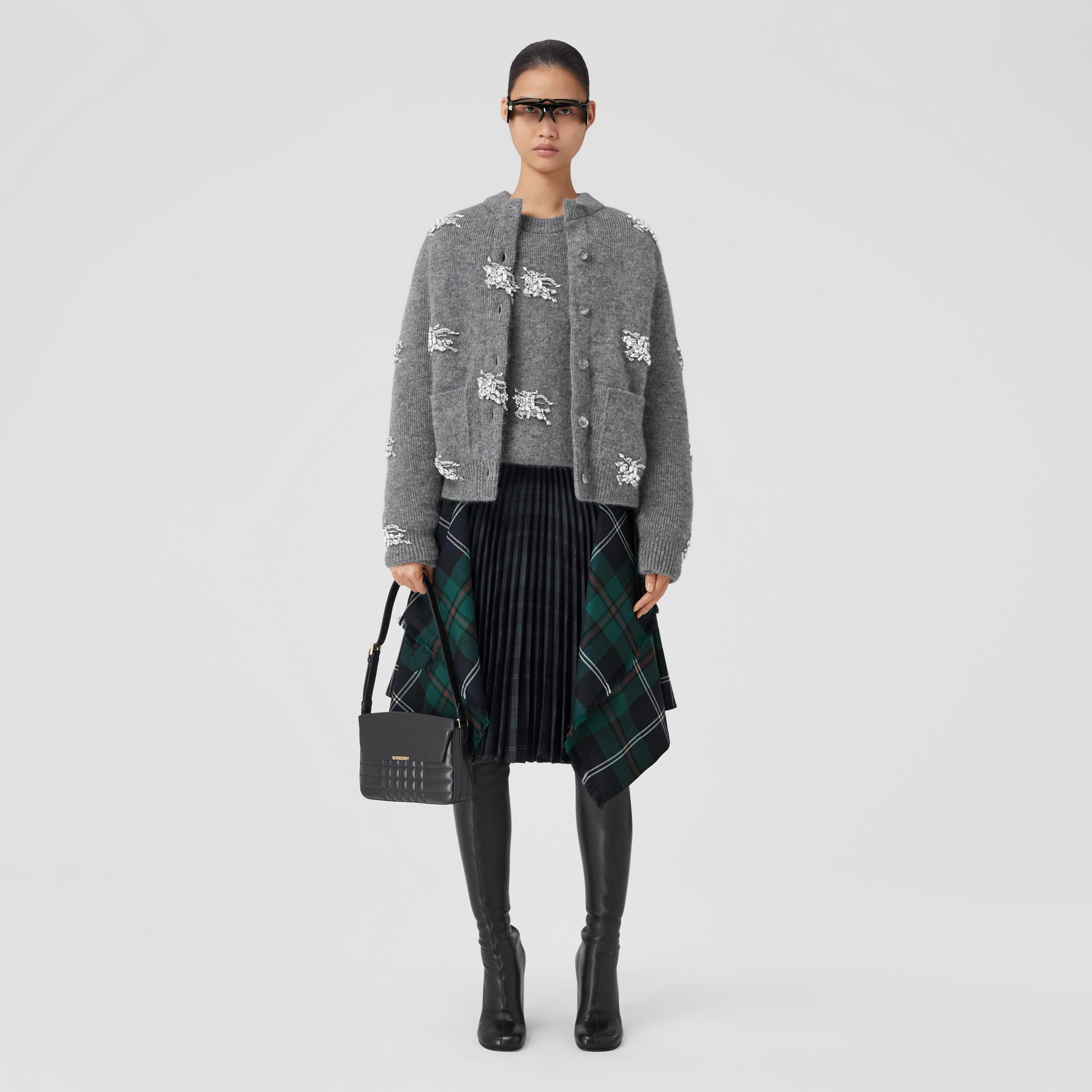 Kilt ceinturé en laine Check avec panneau plissé (Vert Lumière Foncé) - Femme | Site officiel Burberry® - 1