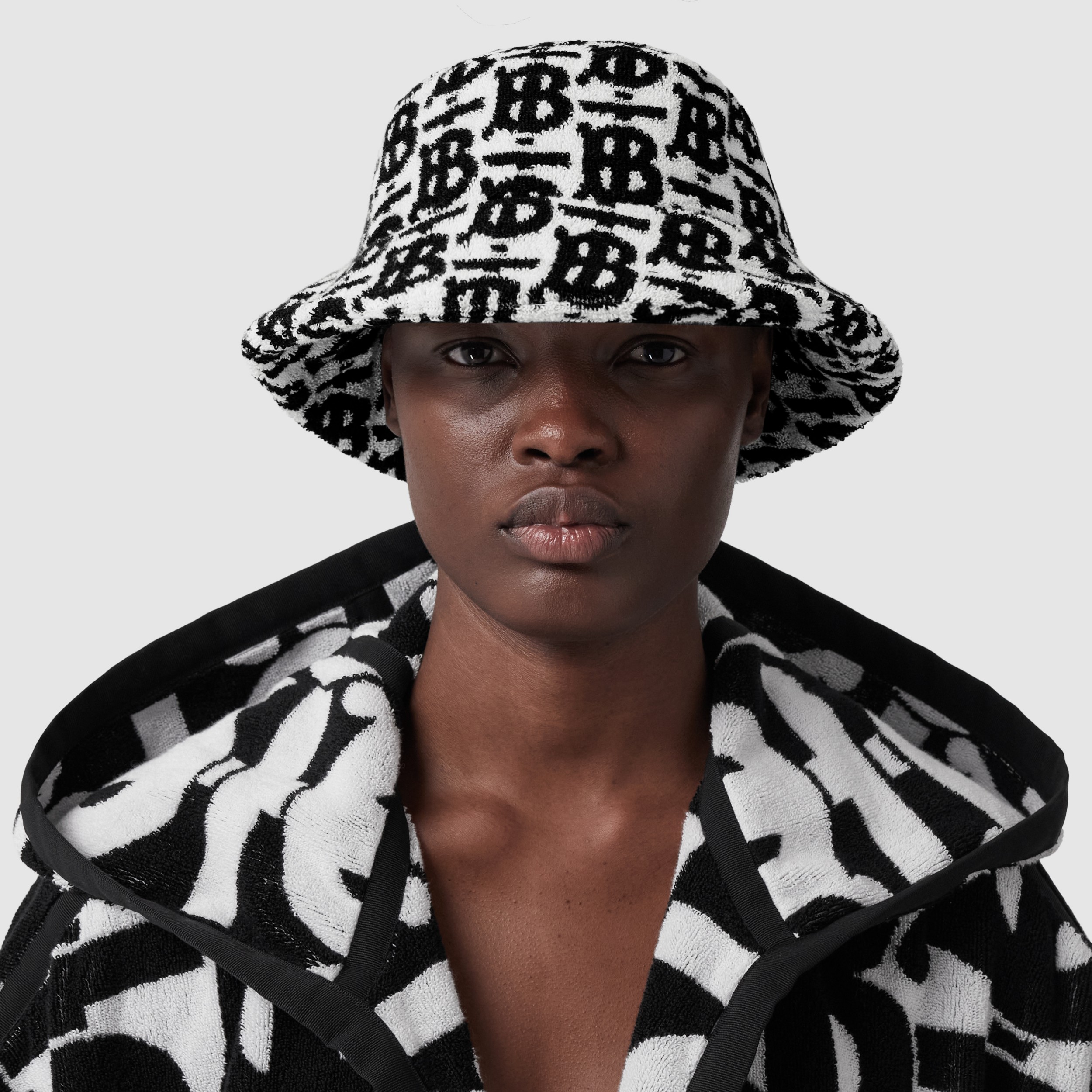 Monogram Cotton Jacquard Bucket Hat in Black/white | Burberry® Official