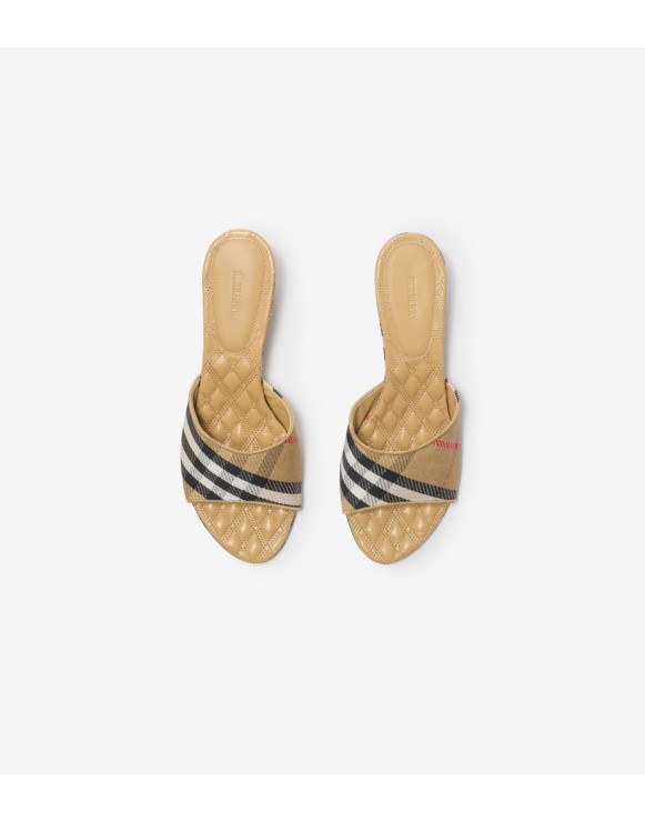 ウィメンズ デザイナー サンダル｜Burberry® 公式サイト