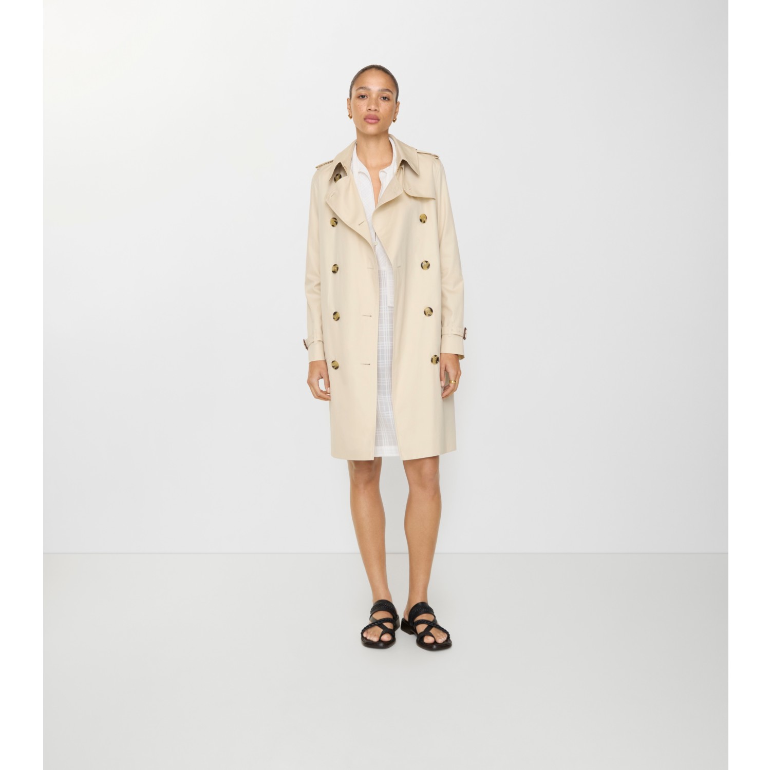 Trench Kensington medio in gabardine tropicale