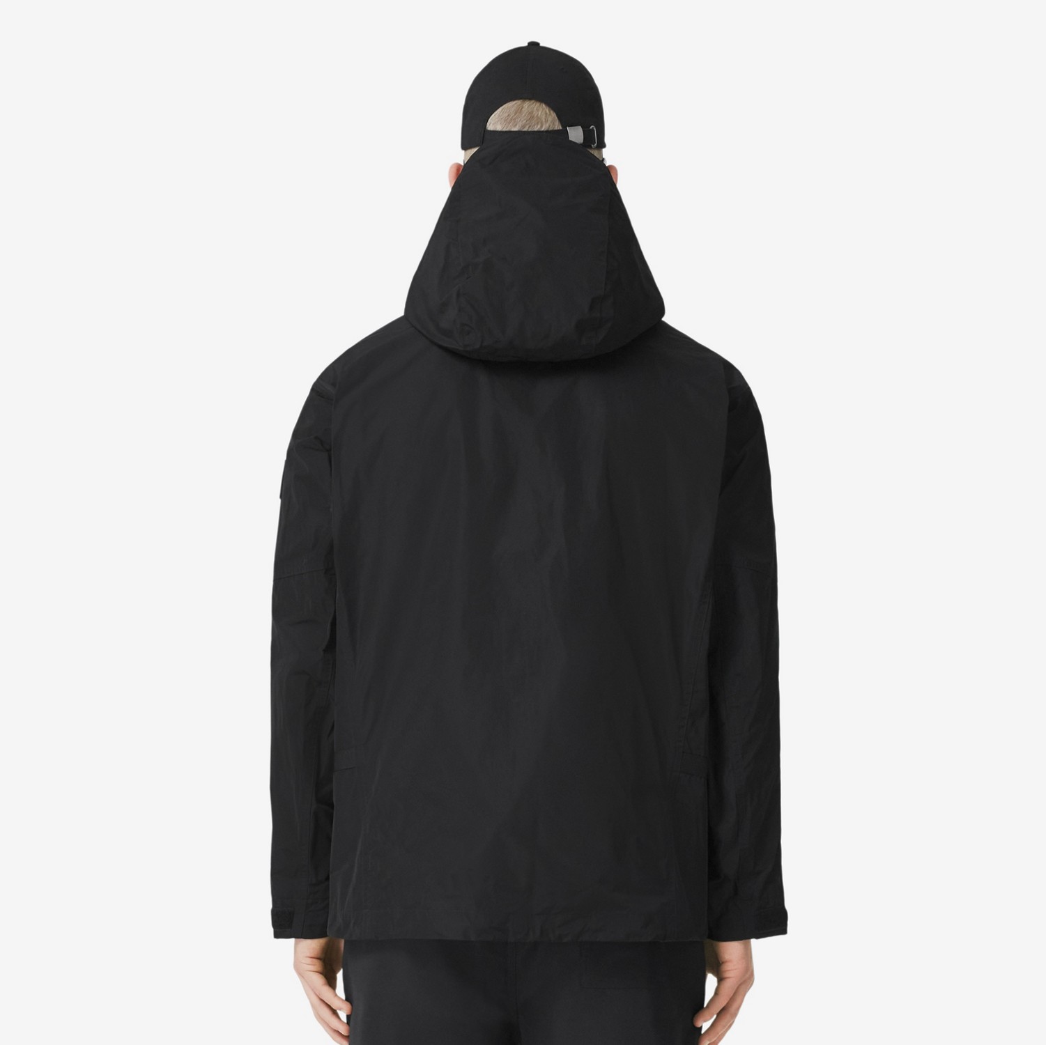 ロゴアップリケ ライトウェイト フーデッドジャケット (ブラック) - メンズ | Burberry®公式サイト