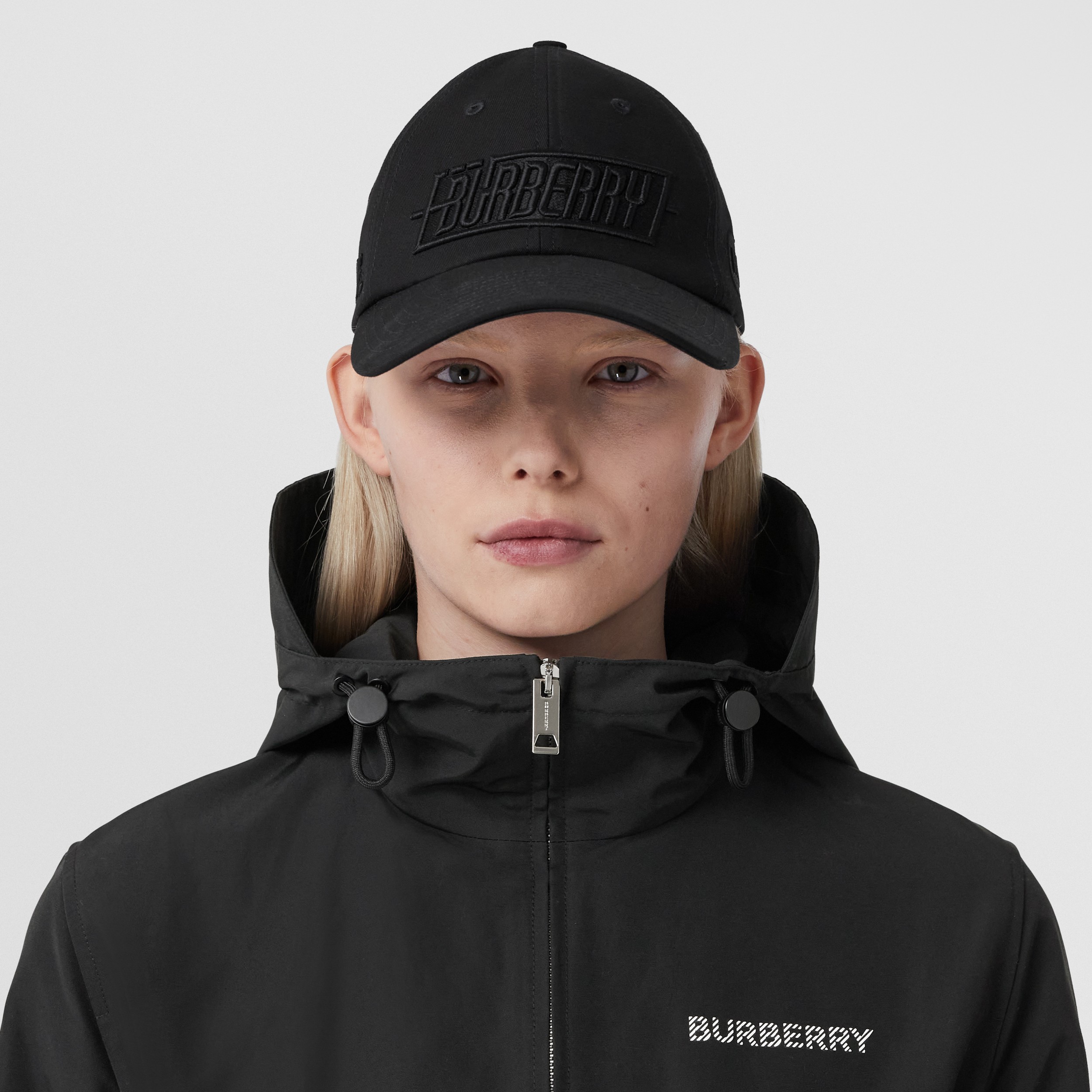 Horseferry Square Print Cotton Blend Parka in Black - Women | Burberry® Official - 2