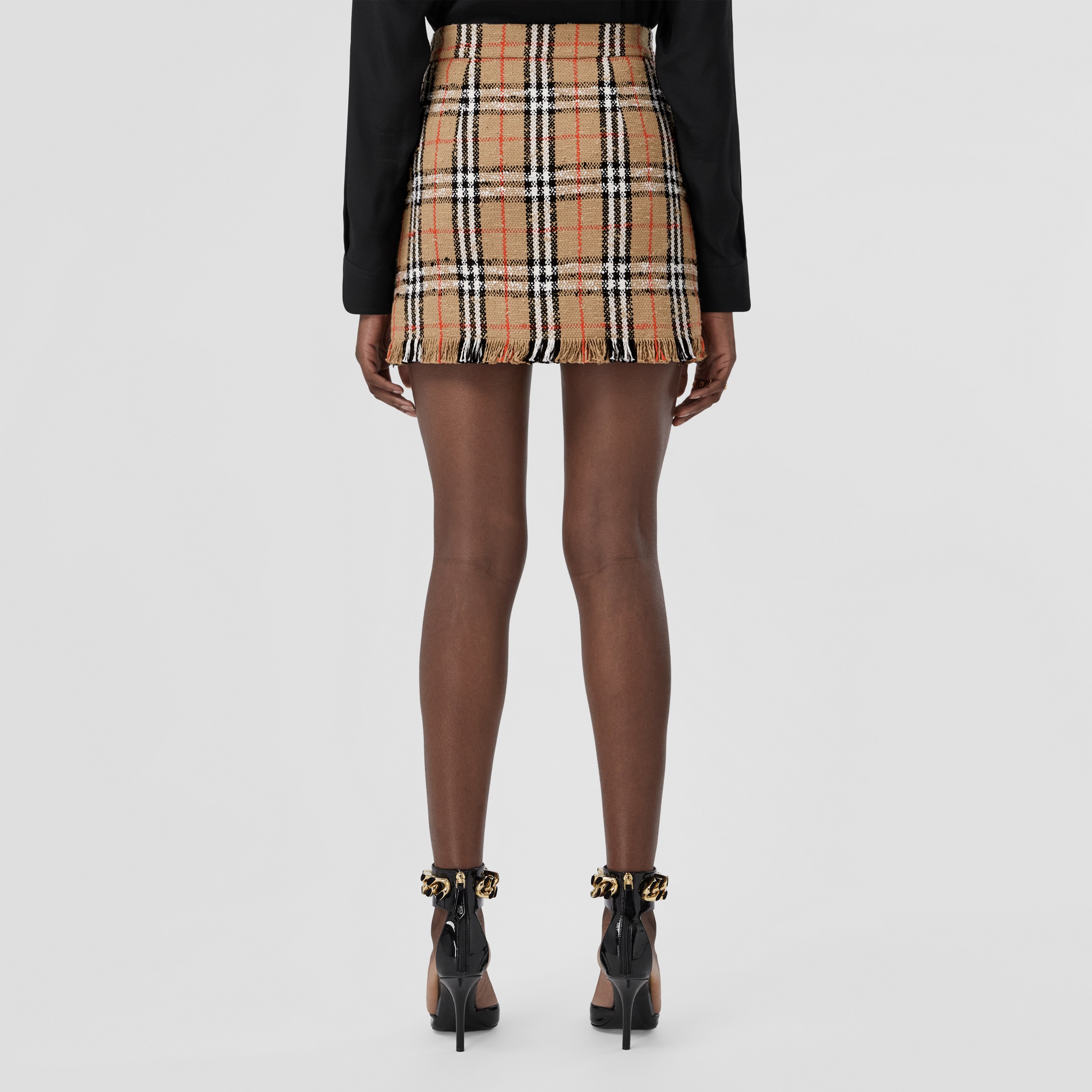 ヴィンテージチェック ブークレ ミニスカート (アーカイブベージュ) - ウィメンズ | Burberry®公式サイト ヴィンテージチェック ブークレ ミニスカート (アーカイブベージュ) - ウィメンズ | Burberry®公式サイト