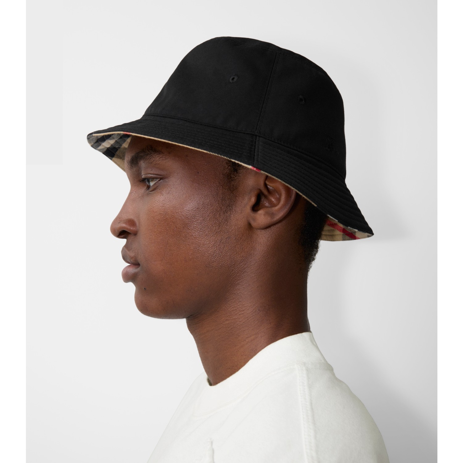 Reversible Cotton Blend Bucket Hat in Black Men Burberry Official