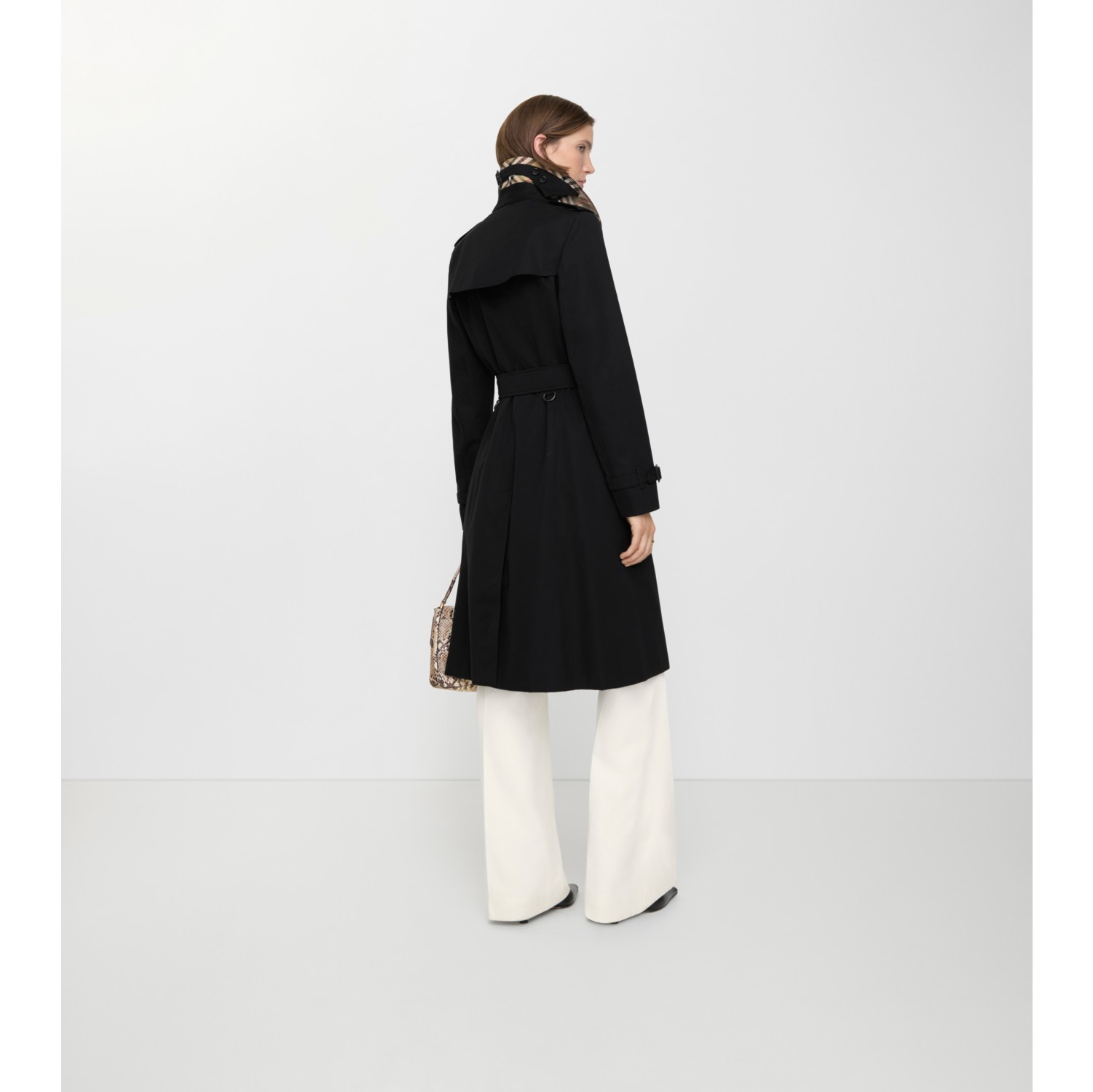 Long Chelsea Heritage Trench Coat in Black - Women, Cotton