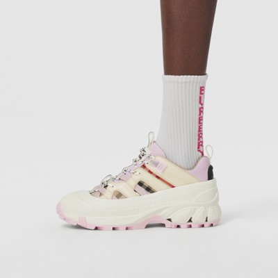 pink burberry socks