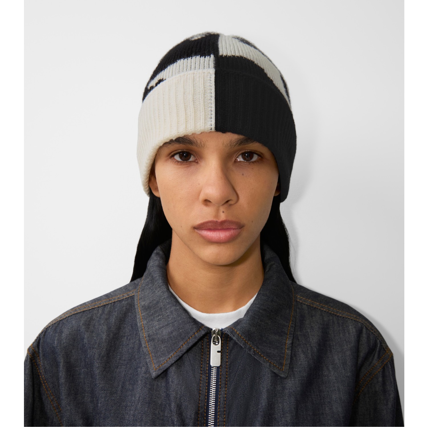 EKD Cashmere Blend Beanie in Black/chalk - Women | Burberry® Official