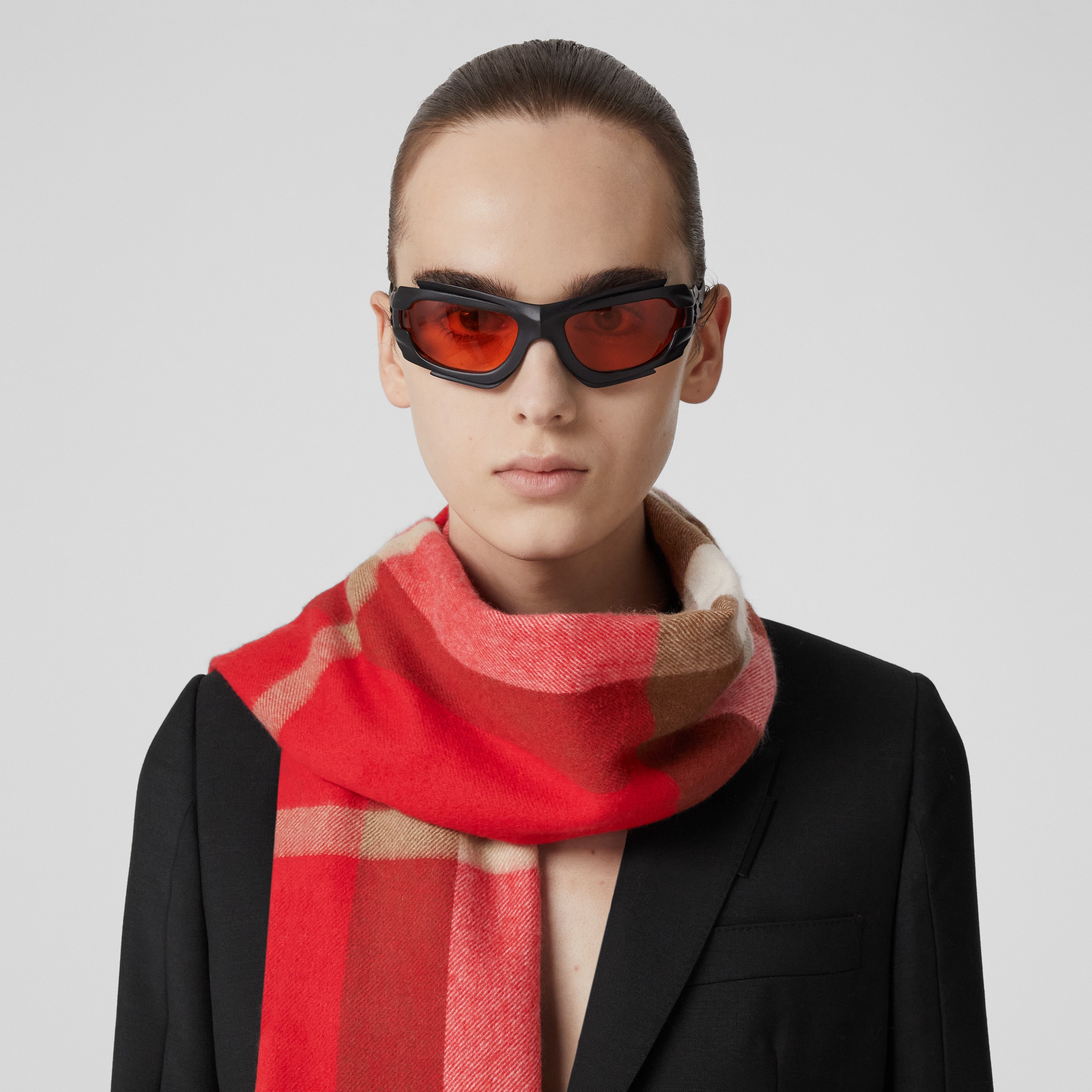 Check Cashmere Scarf in Bright Red | Burberry® Official - 3