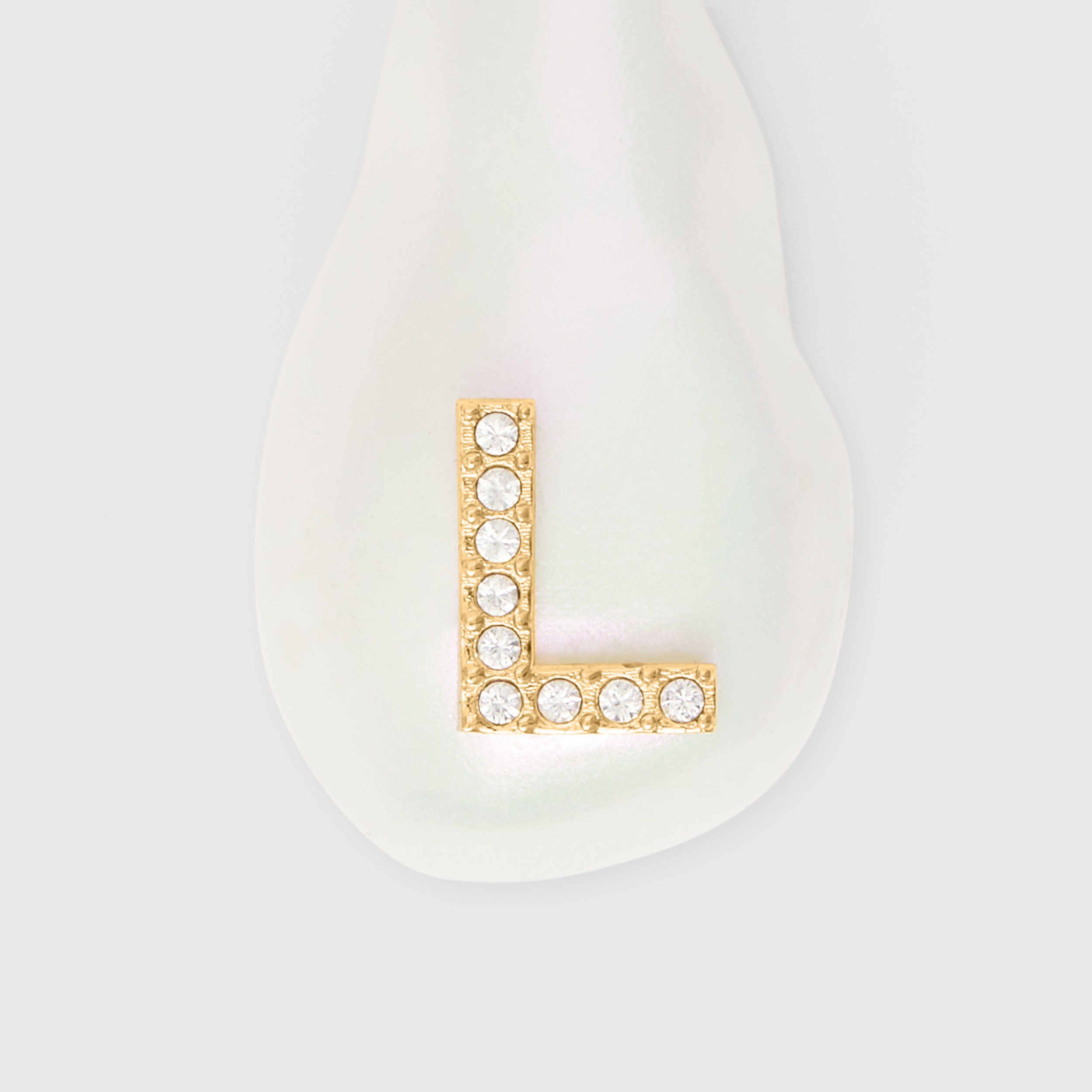 ‘L’ Crystal and Resin Pearl Letter Charm – Online Exclusive in Light Gold/mother-of-pearl - Women | Burberry® Official - 2