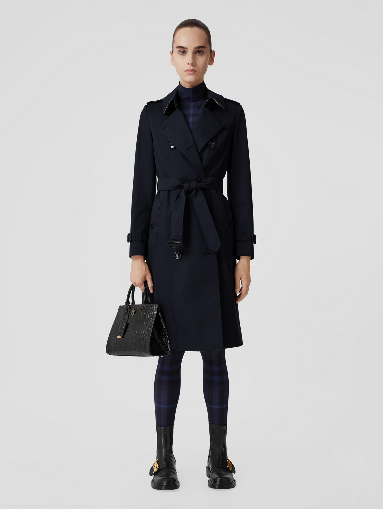 Womens Clothing Coats Raincoats and trench coats Black Burberry The Long Chelsea Heritage Trench Coat in Blue 