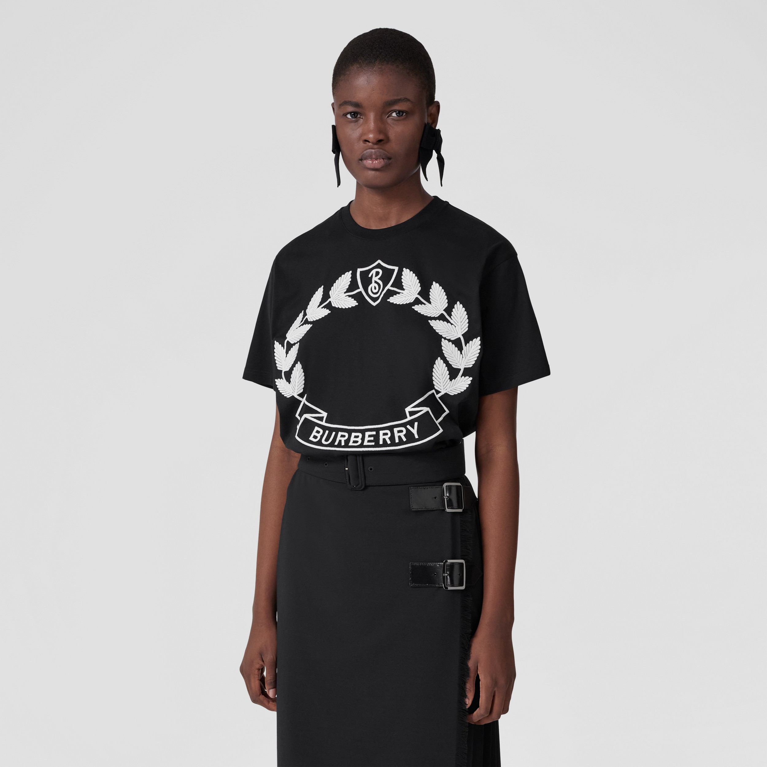 Oak Leaf Crest Cotton Oversized T-shirt in Black - Women | Burberry® Official - 1