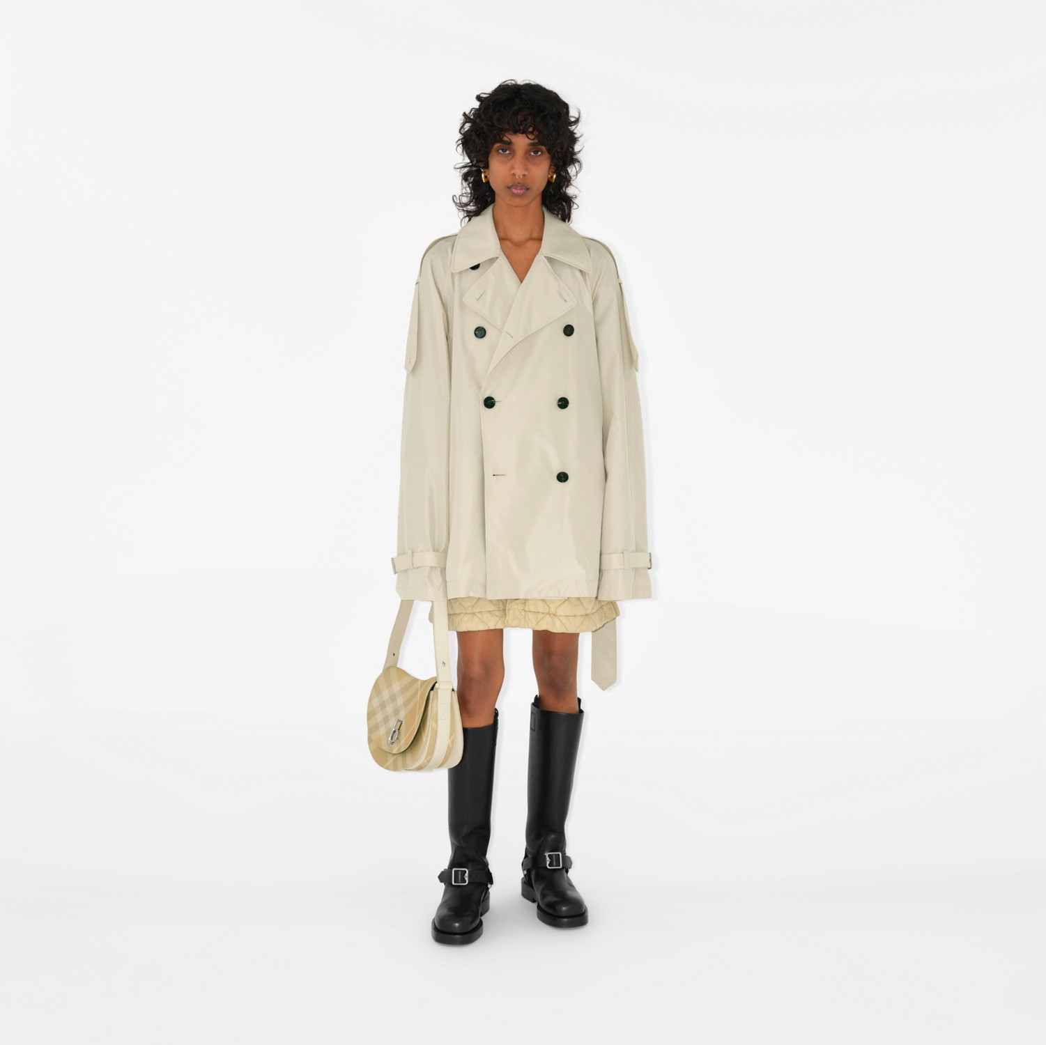 Trench coat de seda curto