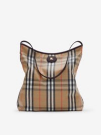 Highlands Shoulder Bag in colour Sand