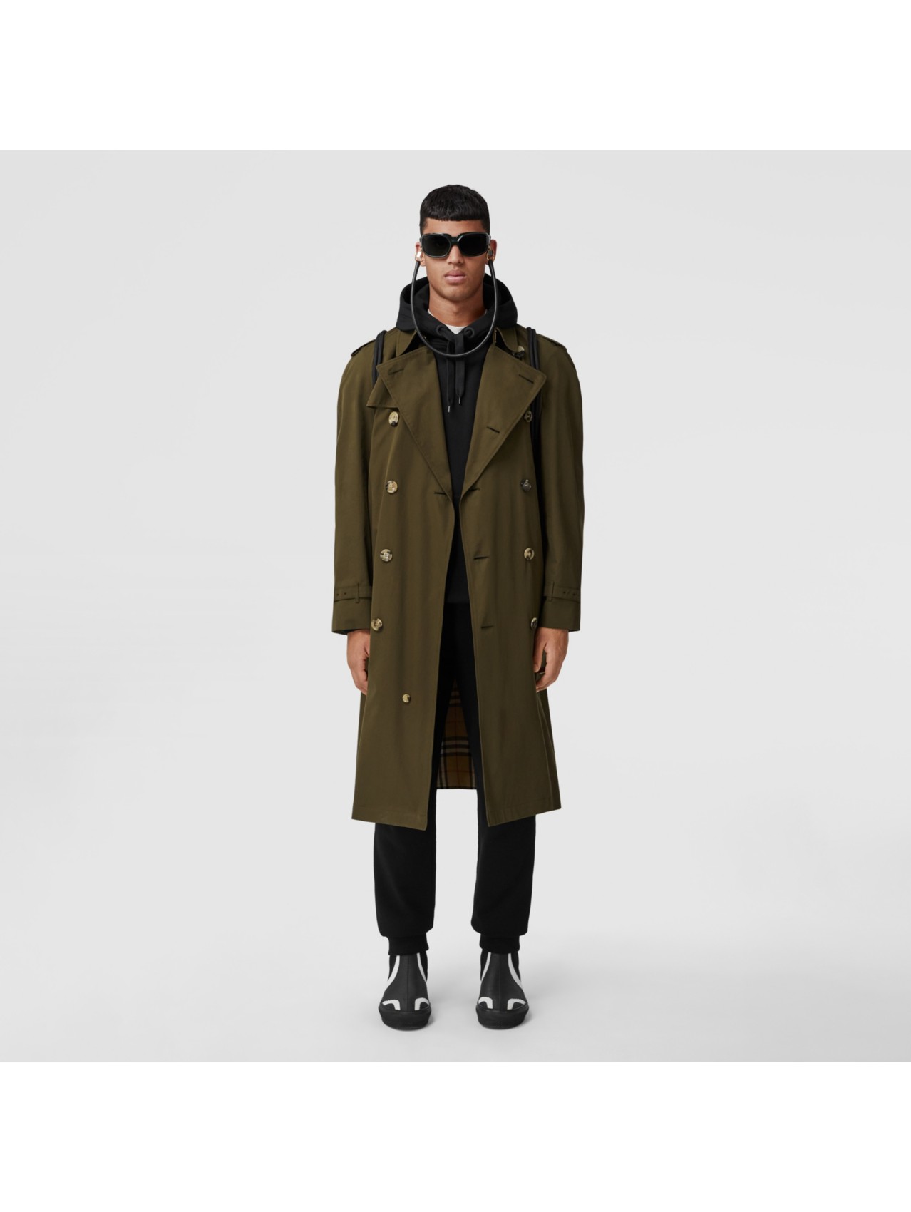 The Westminster Heritage Trench Coat in Dark Military Khaki - Men | Burberry®  Official