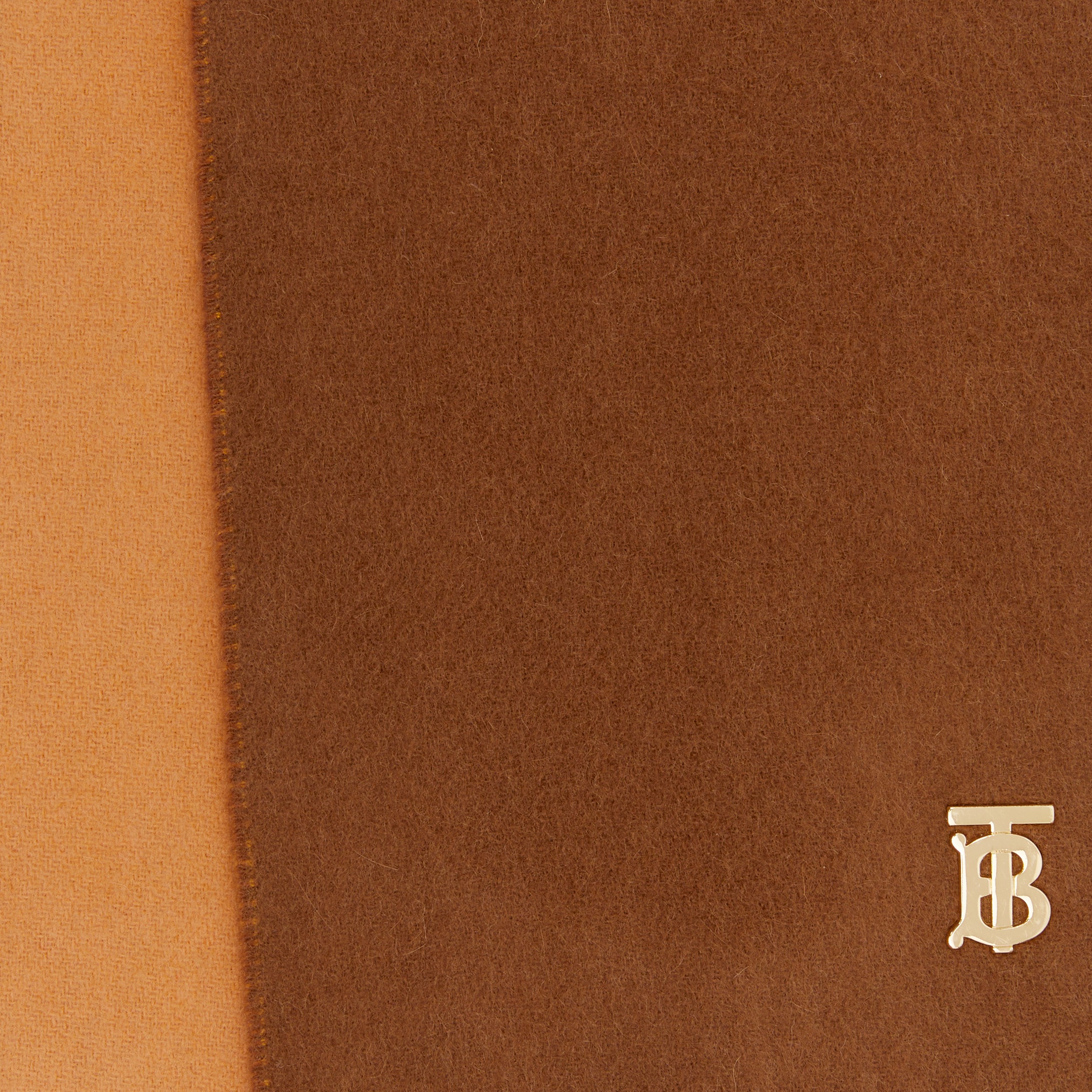 Sciarpa reversibile in cashmere con monogramma (Marrone Betulla Scuro/arancione Polvere) | Sito ufficiale Burberry® - 2