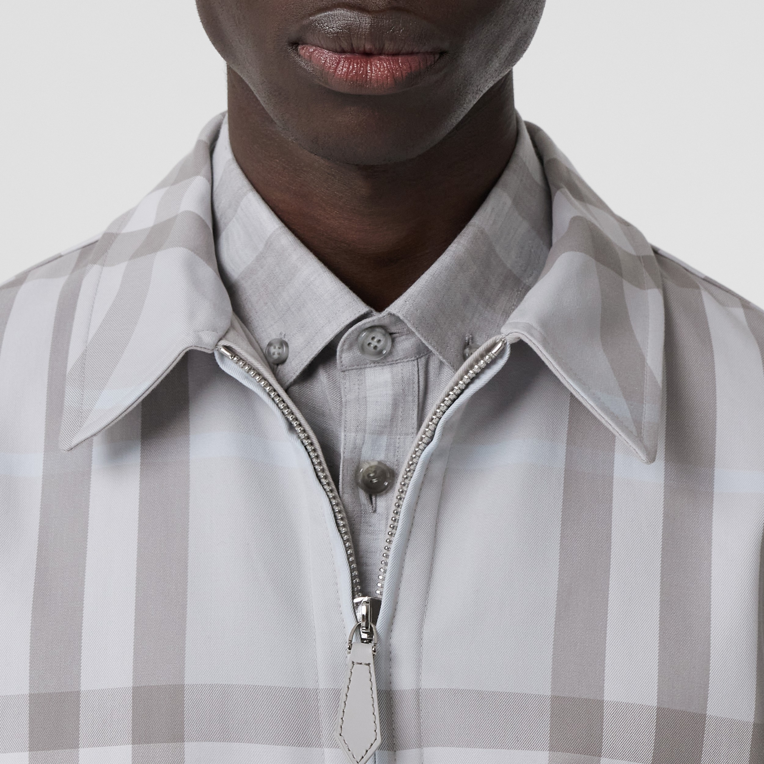 Reversible Check Cotton Harrington Jacket in Grey Taupe - Men | Burberry® Official - 2