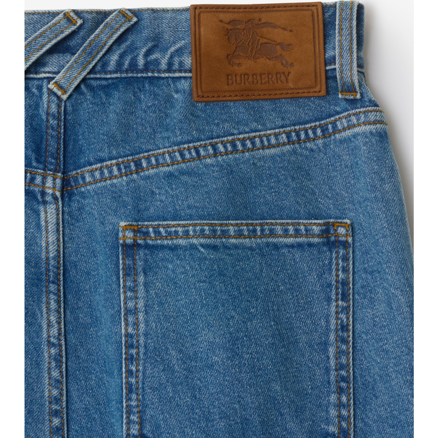 Jeans bootcut a vita alta