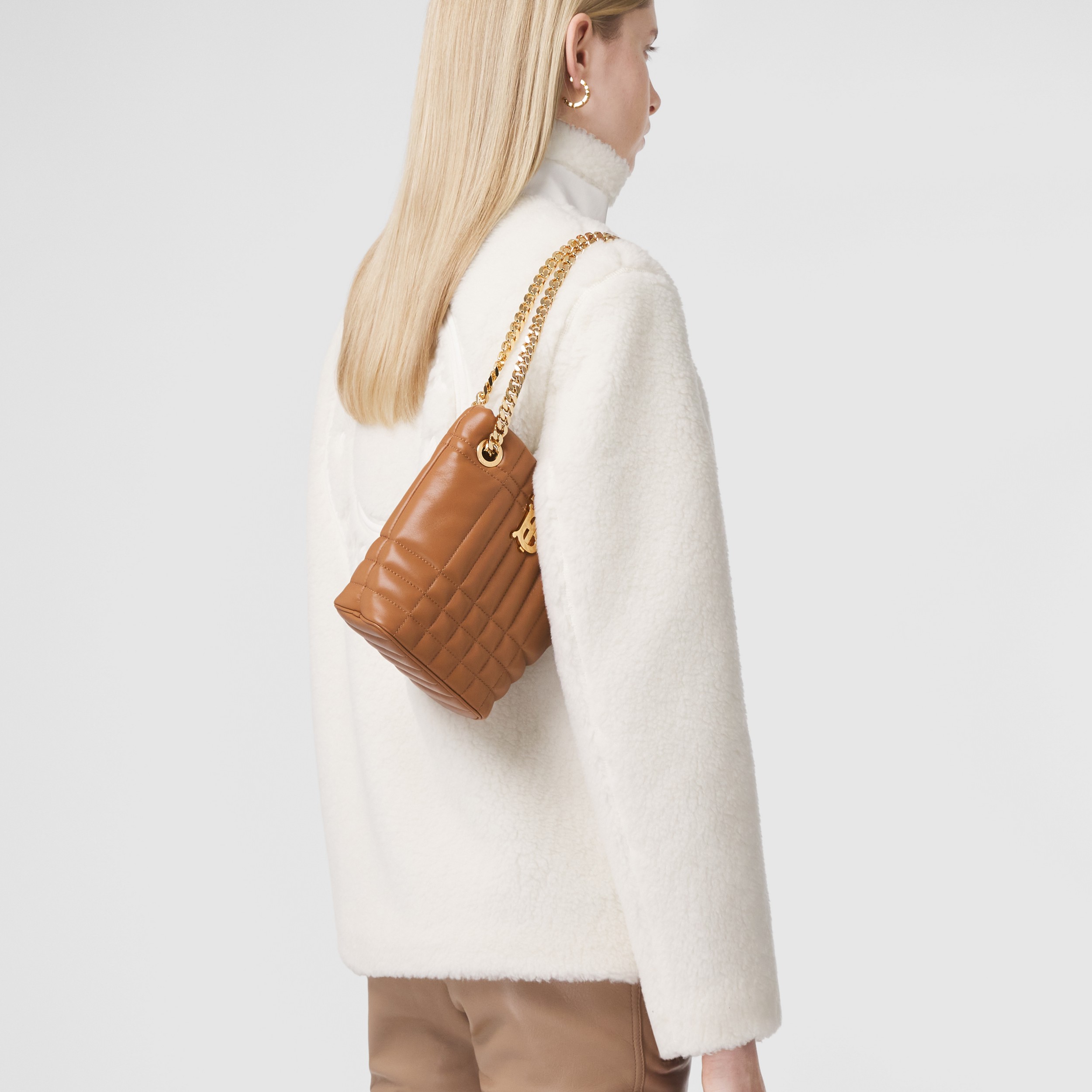 Bucket Bag „Lola“ im Miniformat aus gestepptem Lammleder (Ahornbraun) - Damen | Burberry® - 3