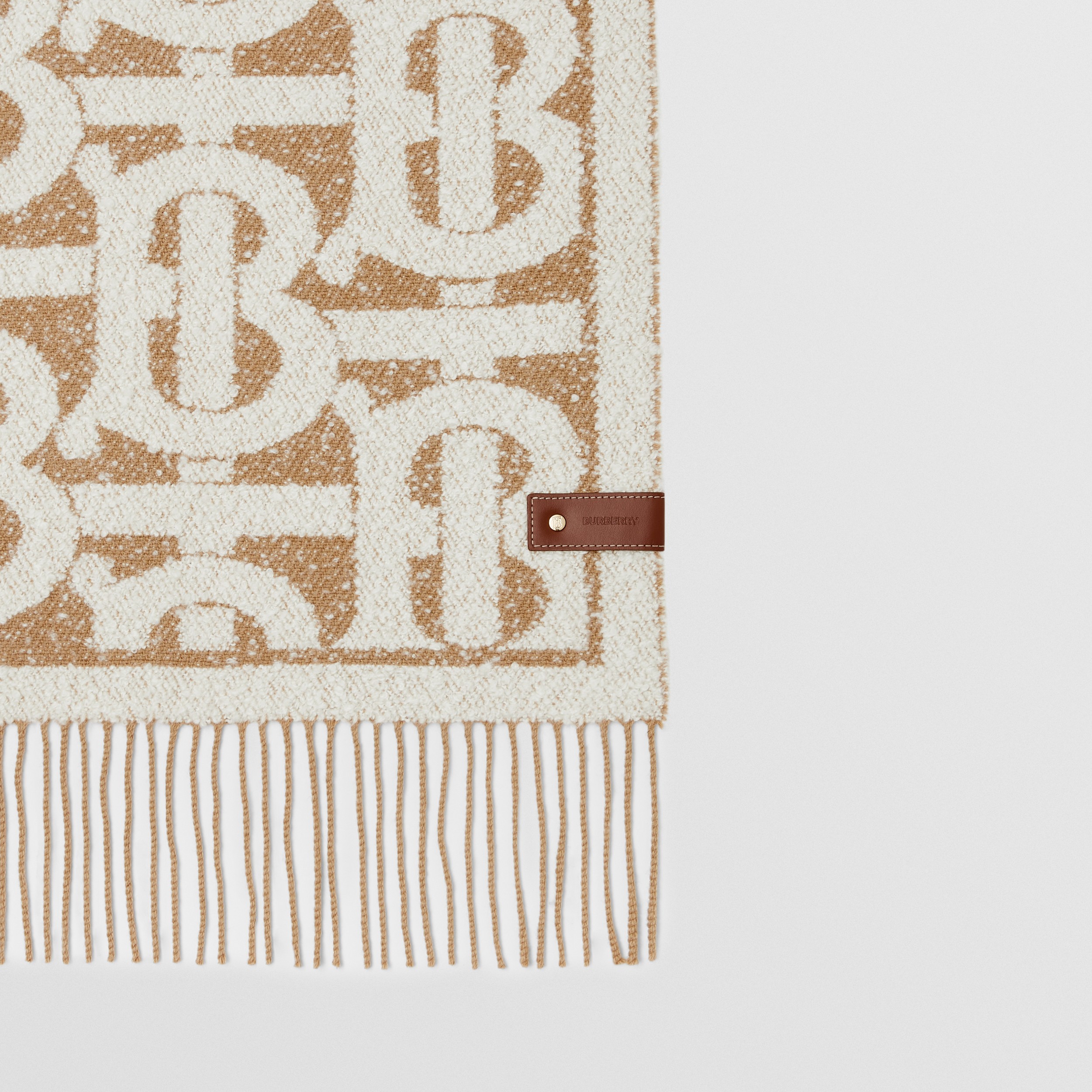 Cachecol de cashmere e seda bouclé com monograma (Bege Clássico) | Burberry® oficial - 2
