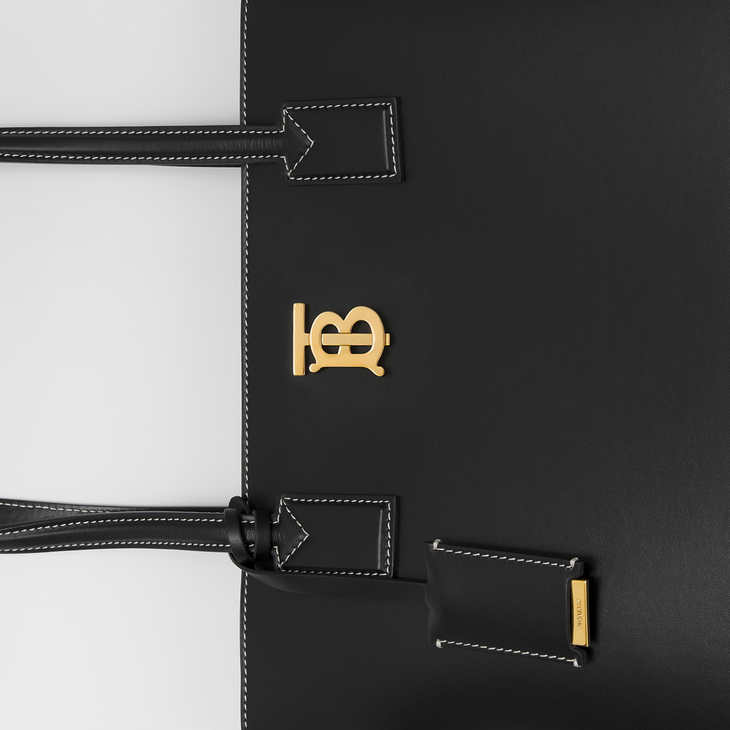 Mittelgroße Lederhenkeltasche mit Monogrammmotiv (Schwarz) - Damen | Burberry® - 2