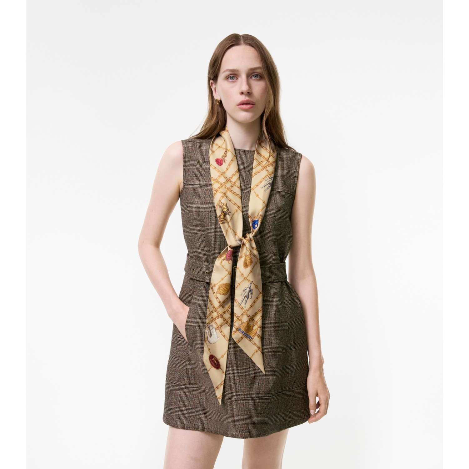 Schmaler Seidenschal in Check mit Charm-Motiven