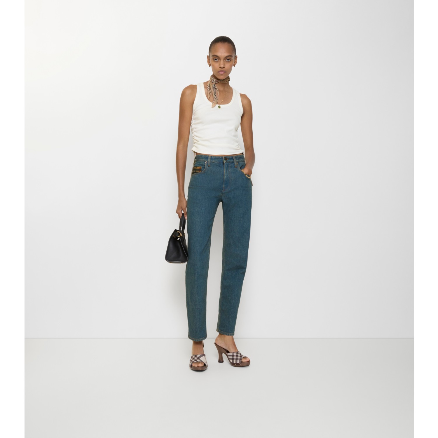 Mid-rise Straight Jeans