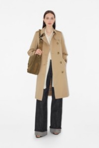 Woman wearing Long Chelsea Heritage Trench coat