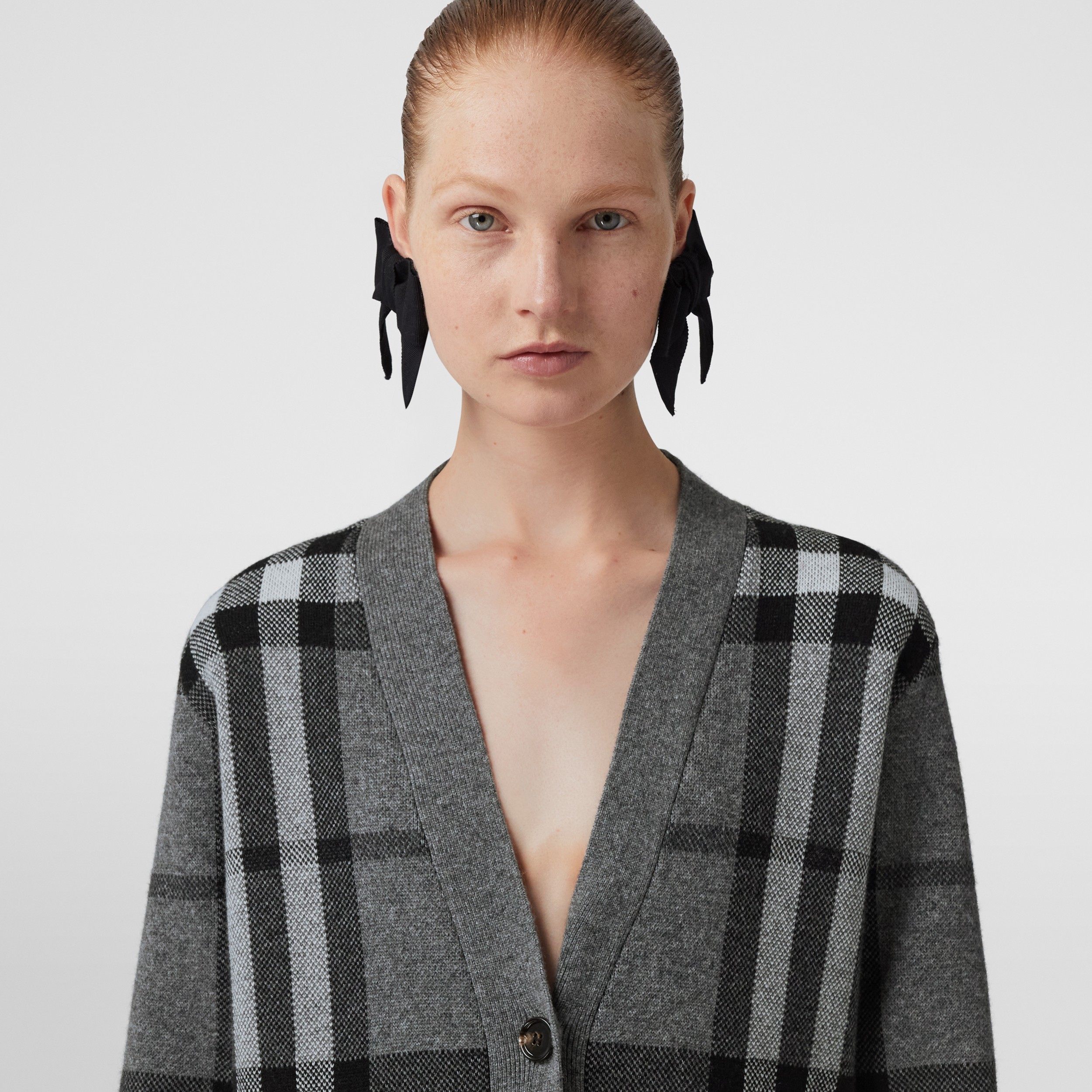 Check Wool Cashmere Jacquard Cardigan in Mid-grey Melange - Women | Burberry® Official - 2