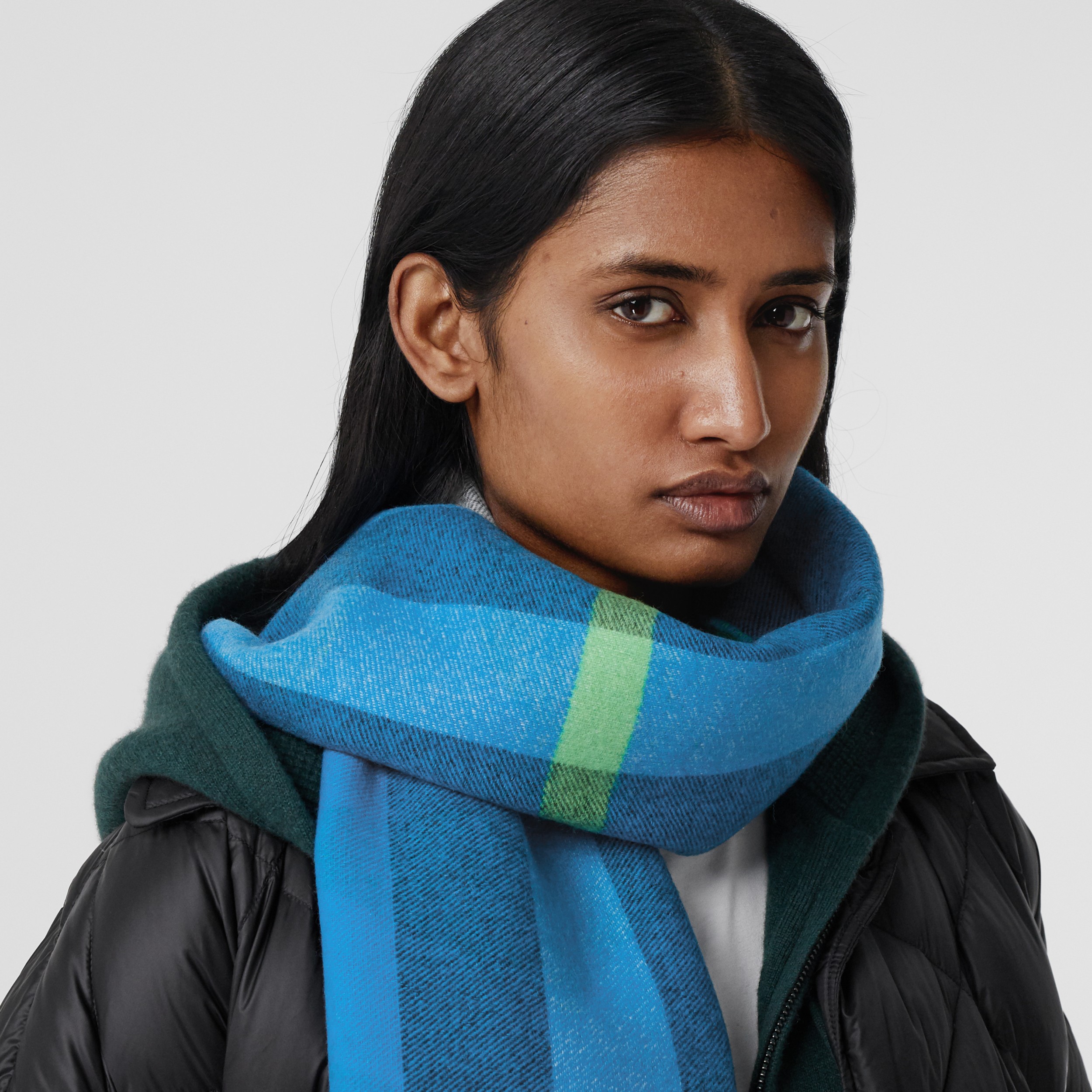 Reversible Check and Logo Cashmere Scarf in Azure Blue | Burberry ...