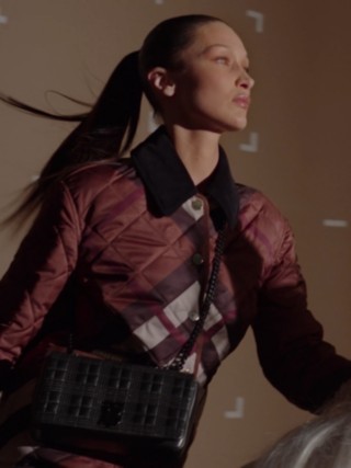 Burberry Lola: the new Burberry Fall/Winter 2019 bag!