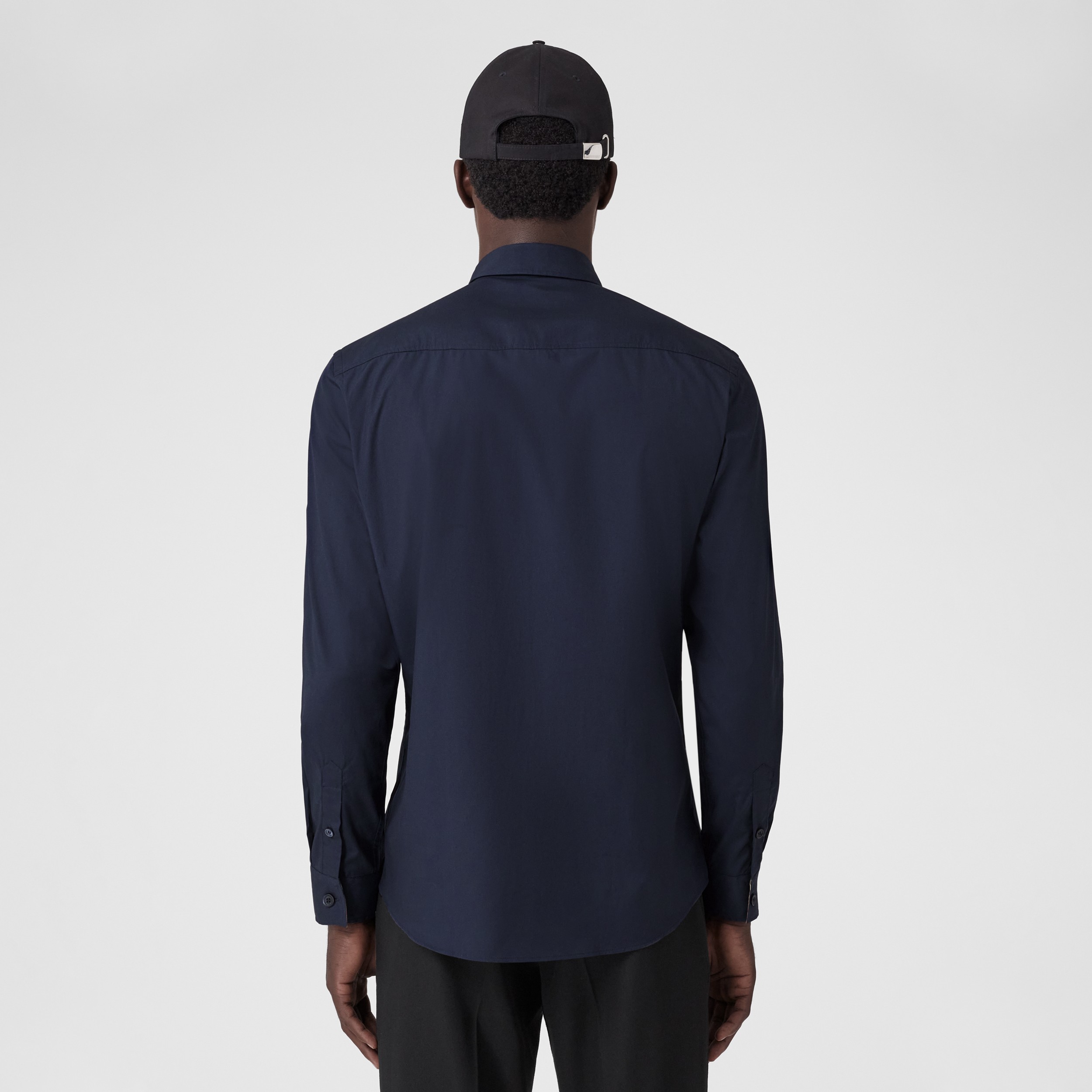 Camisa entallada en popelina de algodón elástico con monograma (Azul Marino) - Hombre | Burberry® oficial - 3