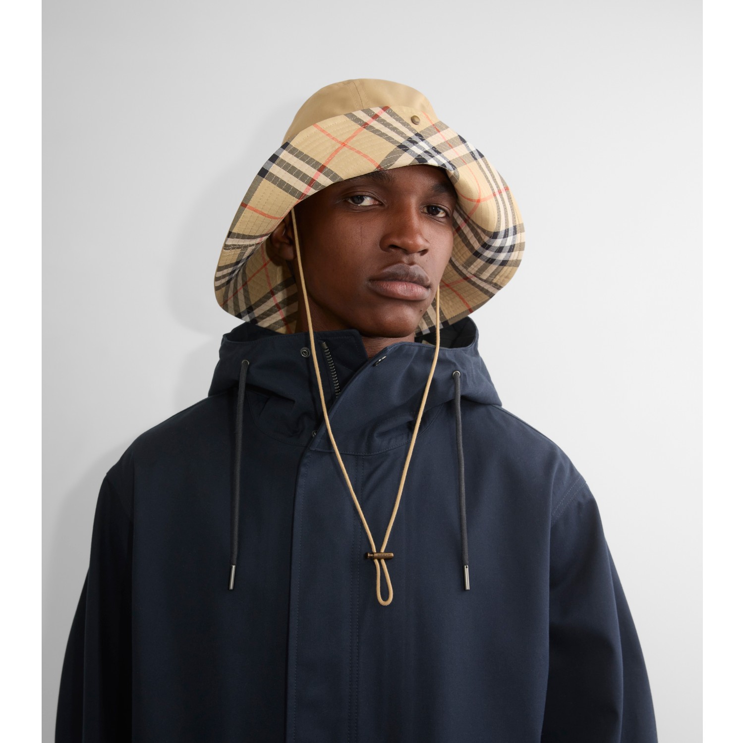 Chapeau en gabardine à visière Check