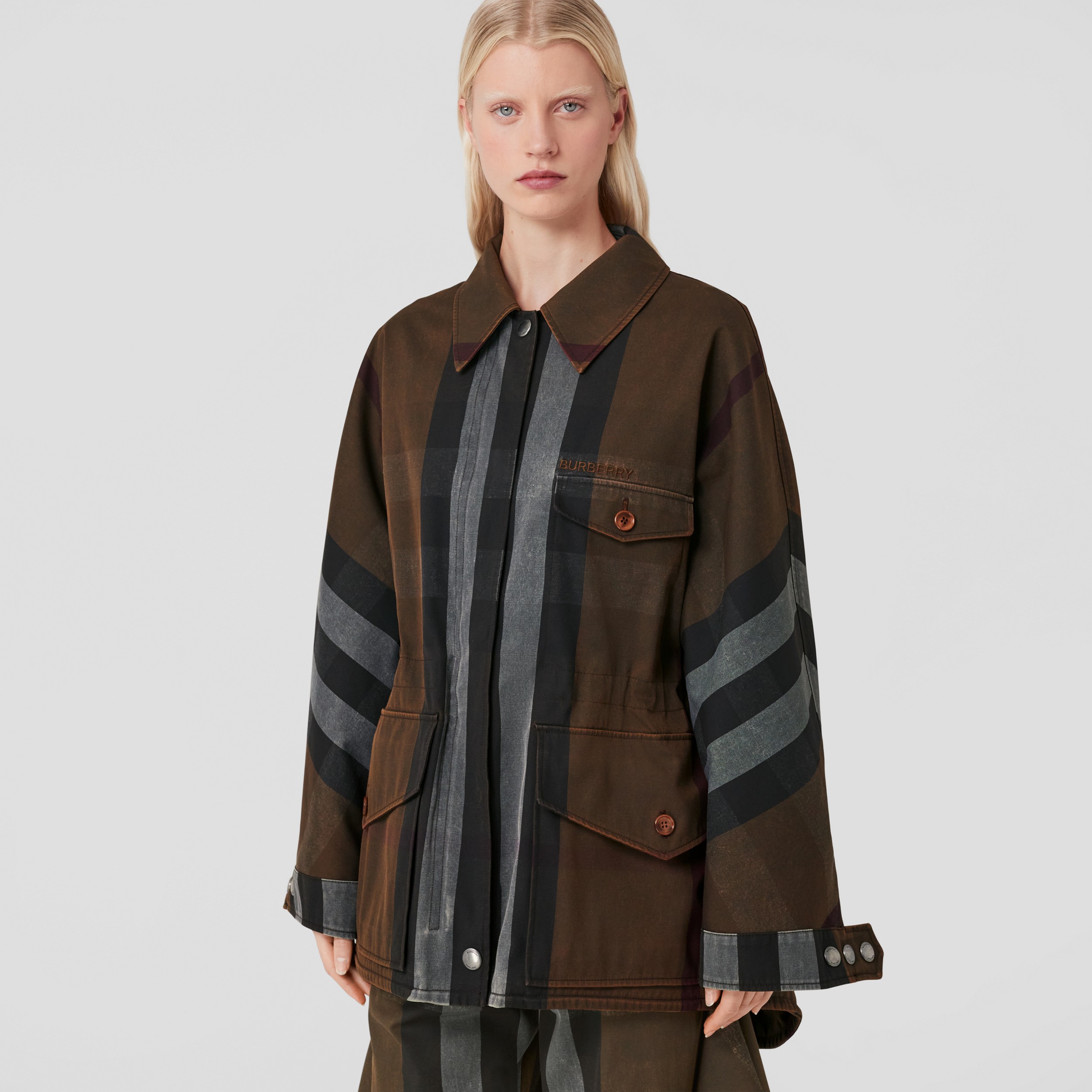 Jaqueta estilo militar de algodão com xadrez (Marrom Bétula Escuro) - Mulheres | Burberry® oficial - 4