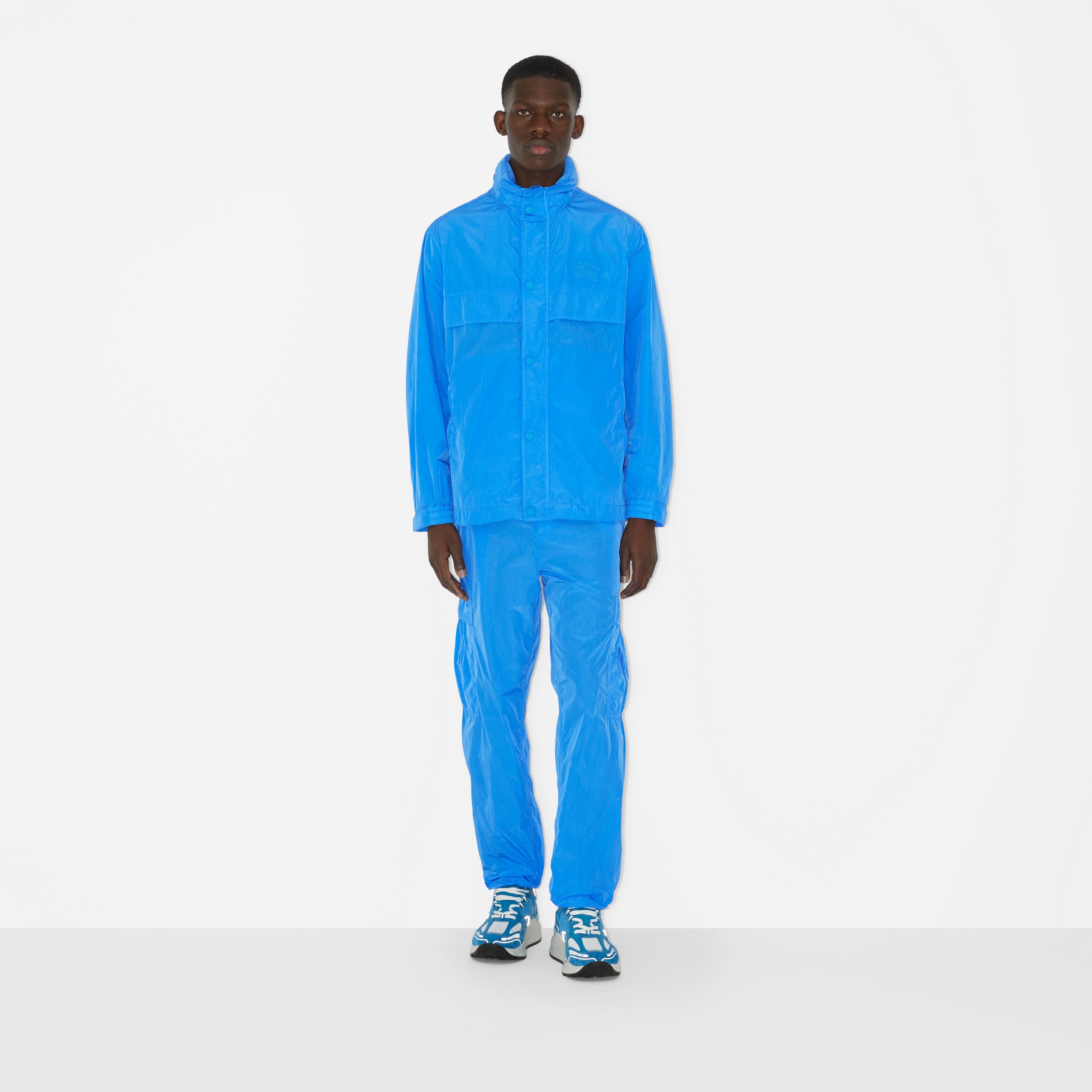Pantalones cargo en nailon (Azul Vivo) - Hombre | Burberry® oficial - 2
