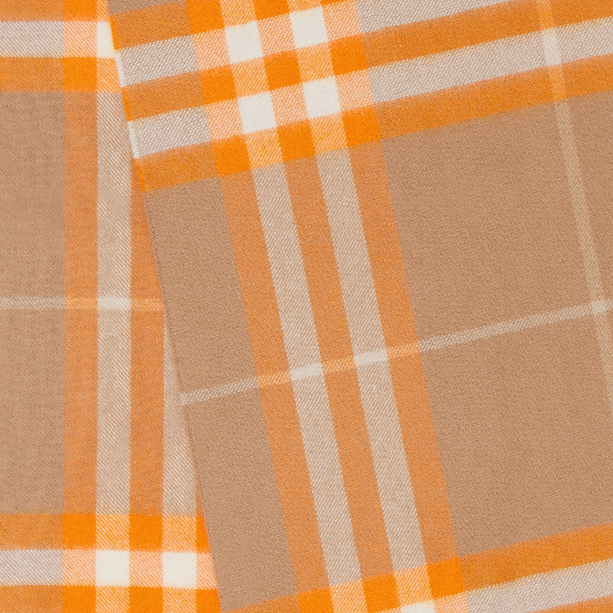 Cachecol de cashmere com estampa xadrez clássica – Exclusividade online (Camel/laranja) | Burberry® oficial - 2