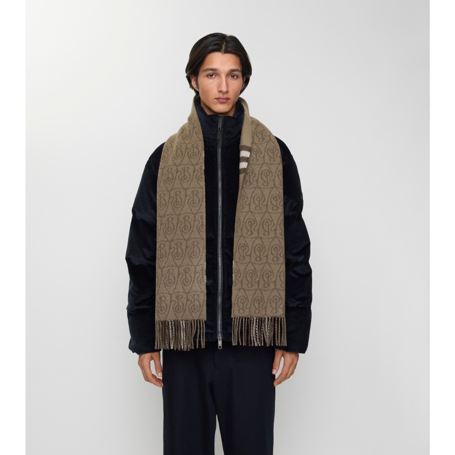 Reversible B Shield Cashmere Scarf in Vole brown | Burberry® Official