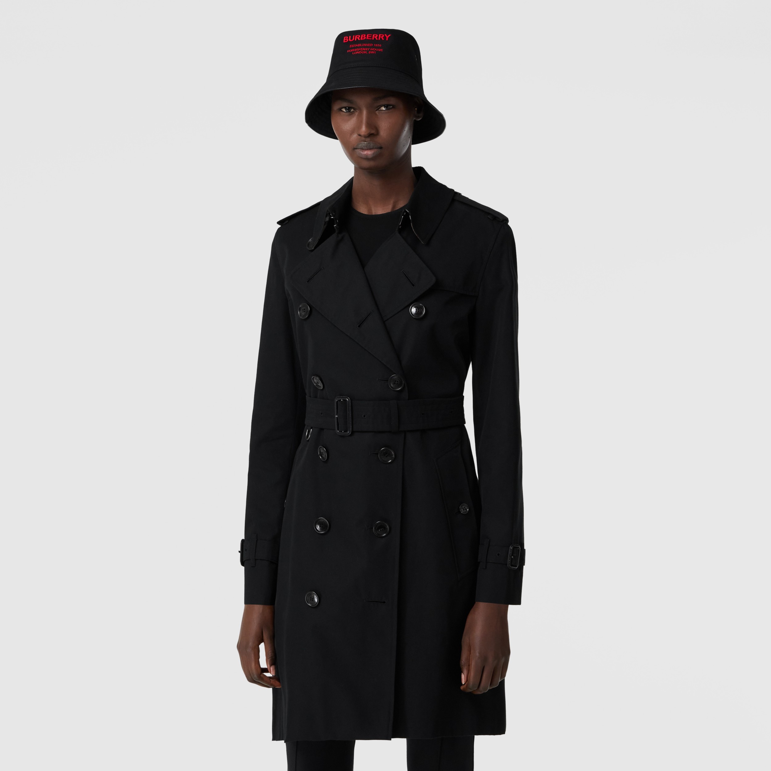 The Mid-length Kensington Heritage Trench Coat in Black - Women | Burberry®  Official