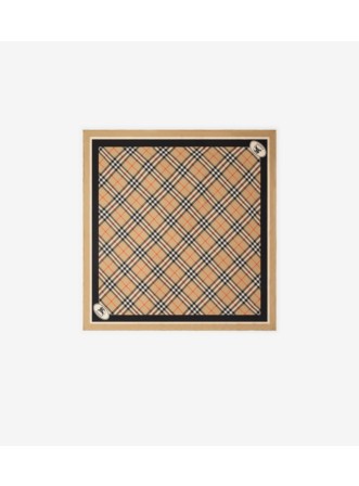 E522BC74-0C4F-4F5C-ABDA-