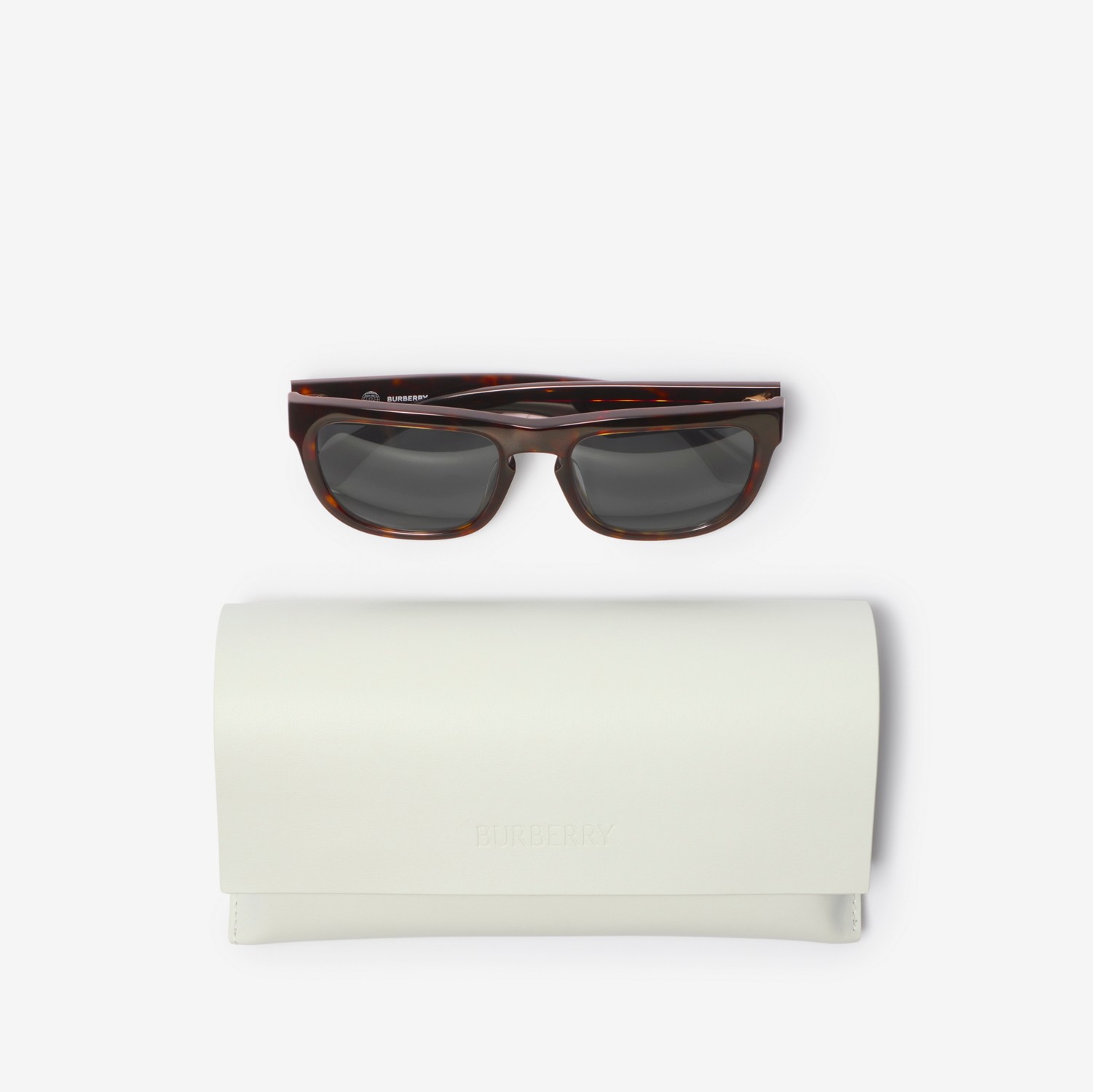 スクエアフレーム サングラス (ダークハバナ) | Burberry®公式サイト スクエアフレーム サングラス (ダークハバナ) | Burberry®公式サイト