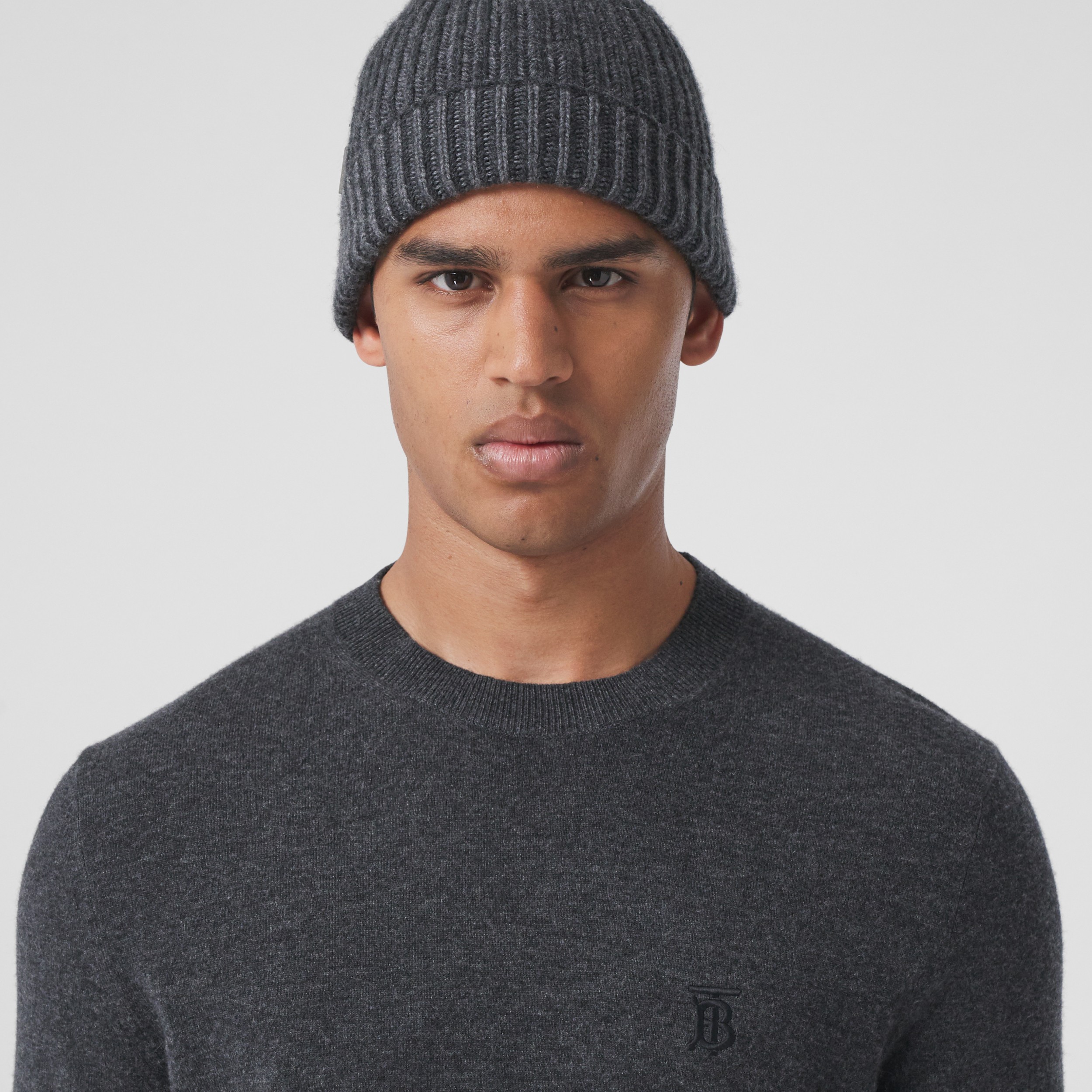 Monogram Motif Cashmere Sweater In Charcoal Melange Men Burberry® Official 0576