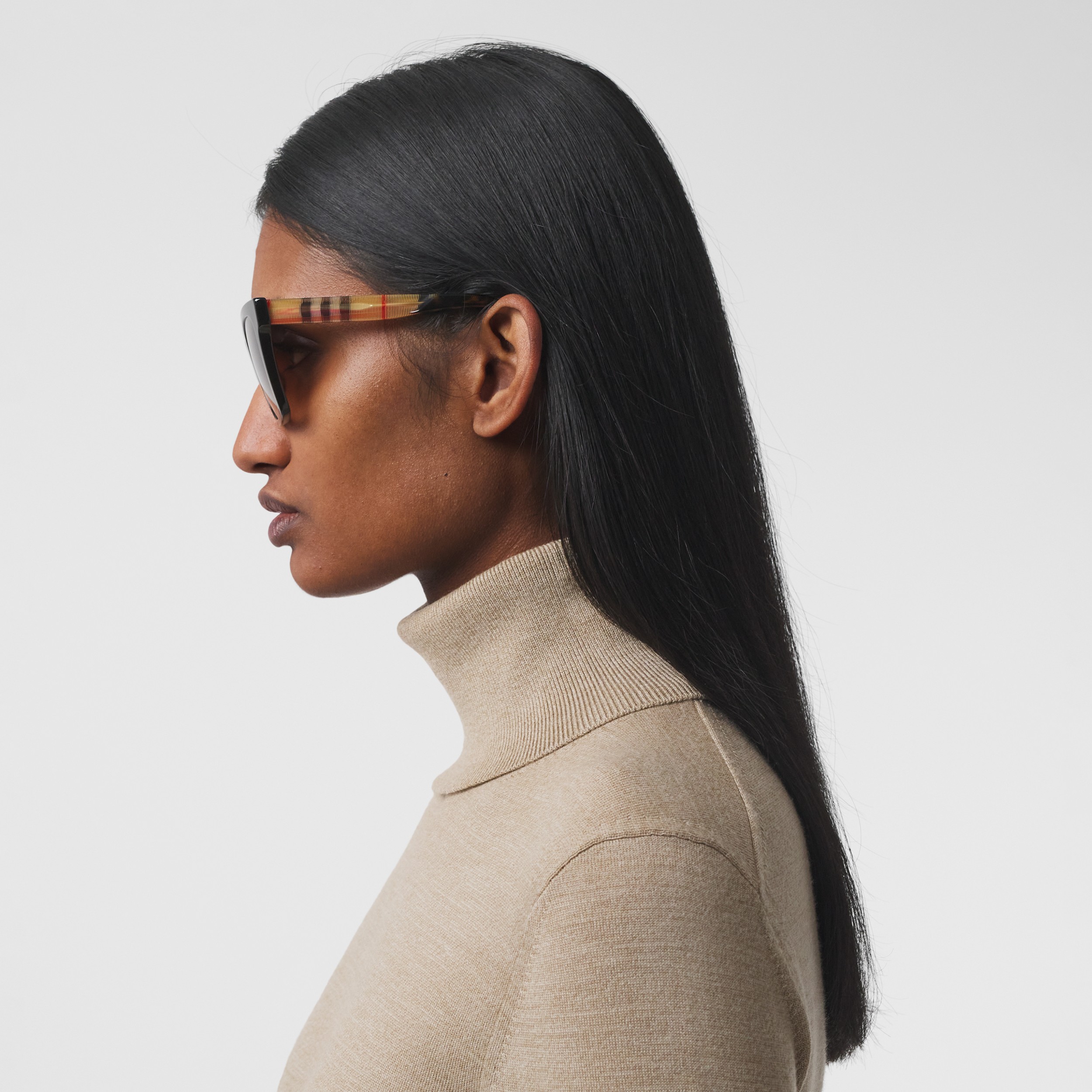 Square Frame Sunglasses in Tortoiseshell - Women | Burberry® Official - 3