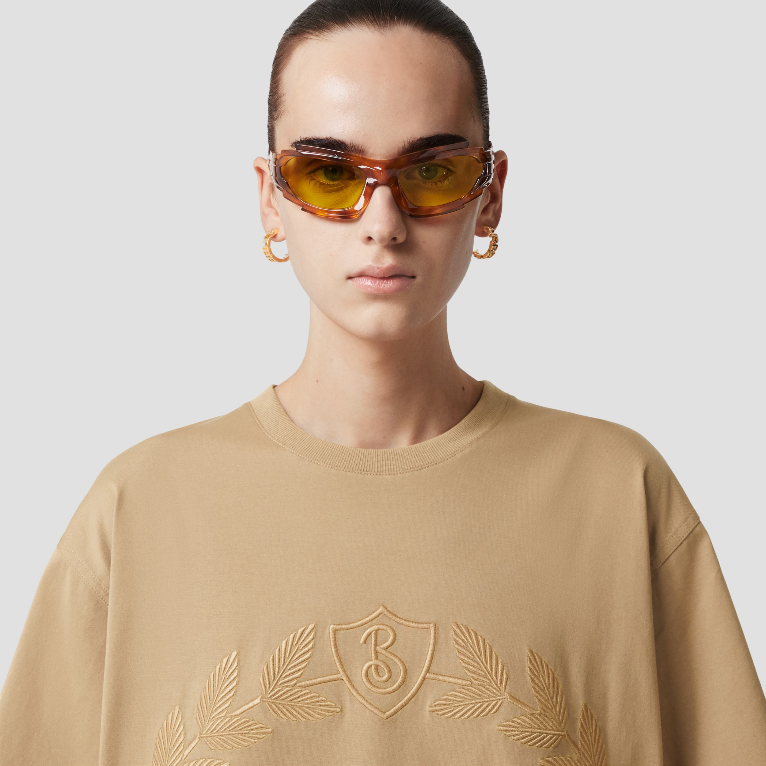 Oak Leaf Crest Cotton Oversized T-shirt in Archive Beige - Women ...