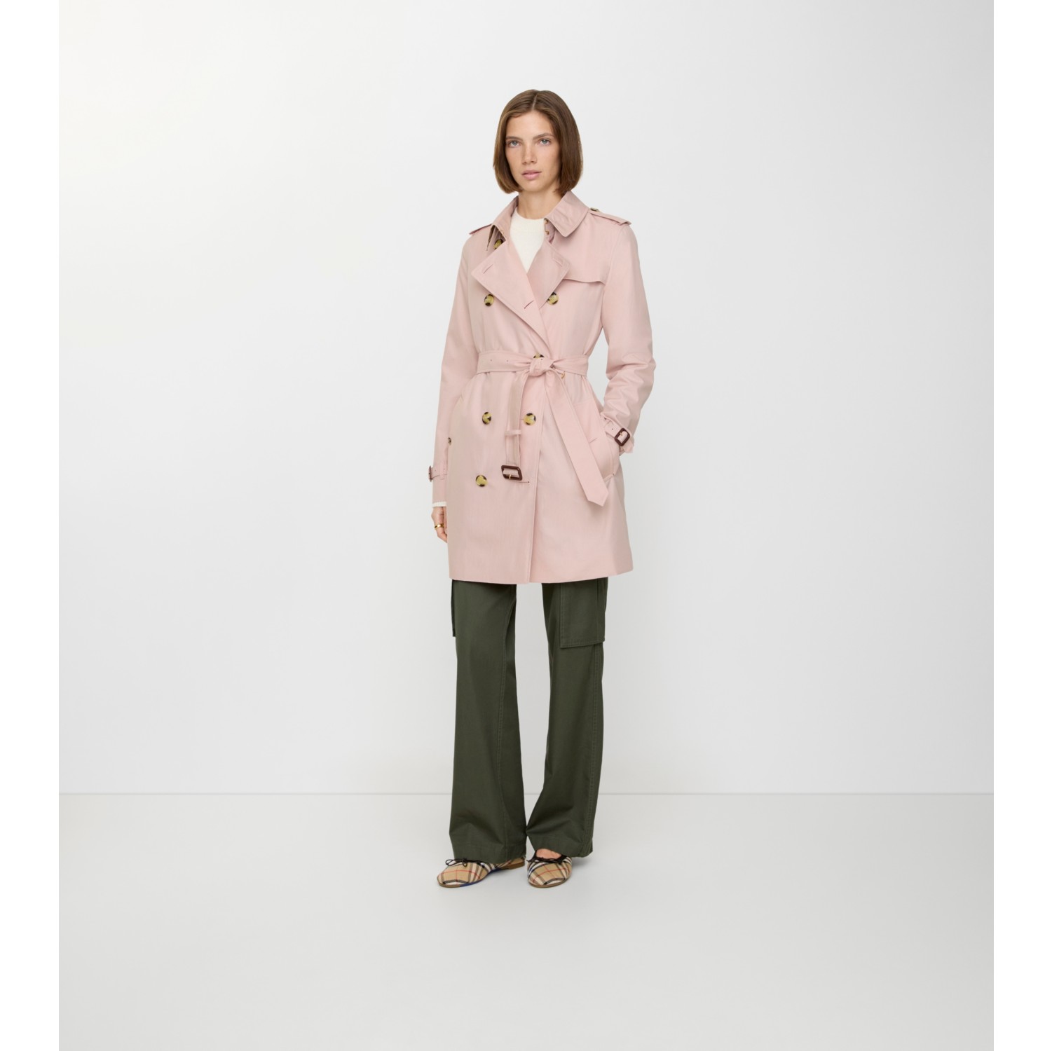 Short Tropical Gabardine Kensington Trench Coat in Pale sugar pink