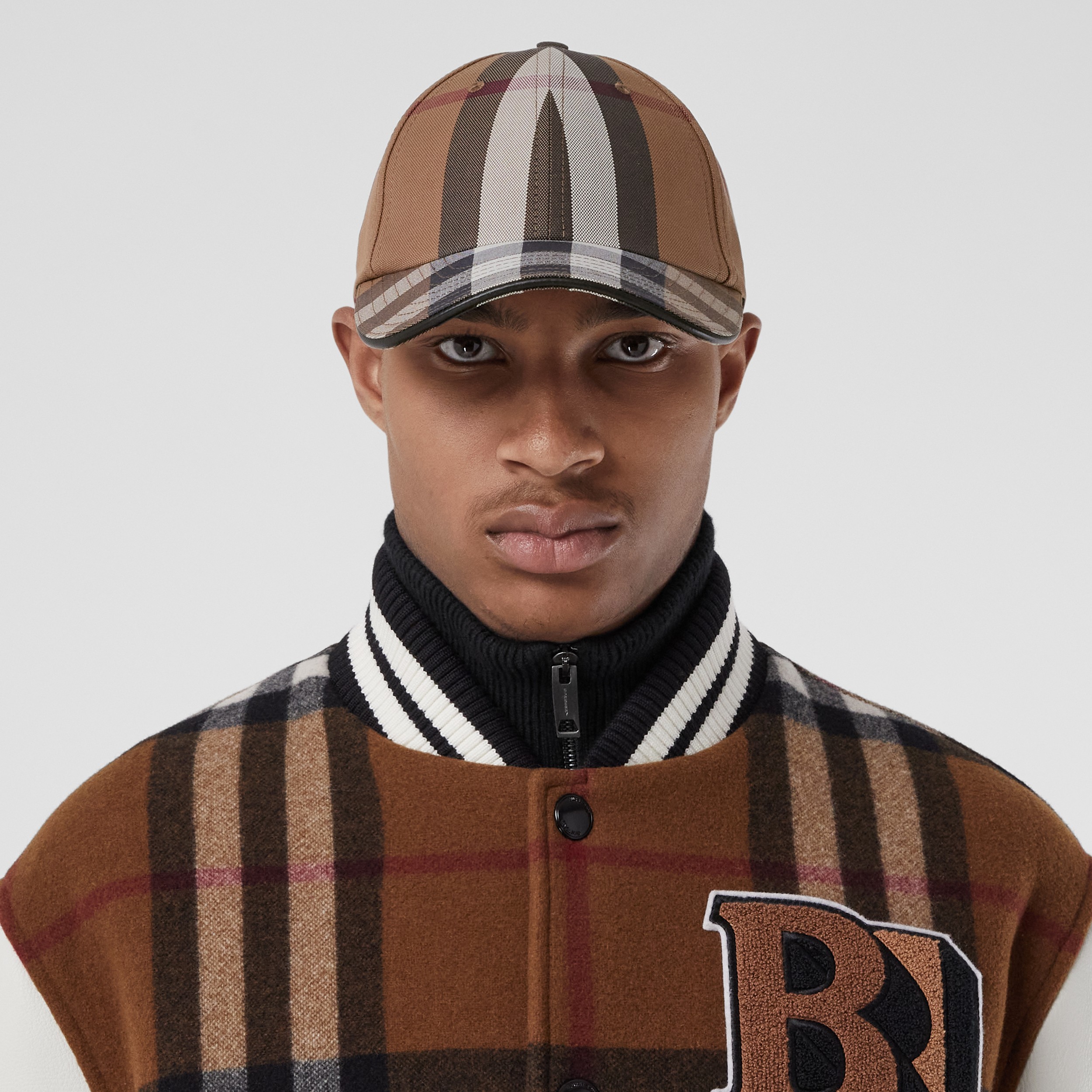 Logo Detail Exaggerated Check Cotton Baseball Cap in Birch Brown | Burberry® Official - 3