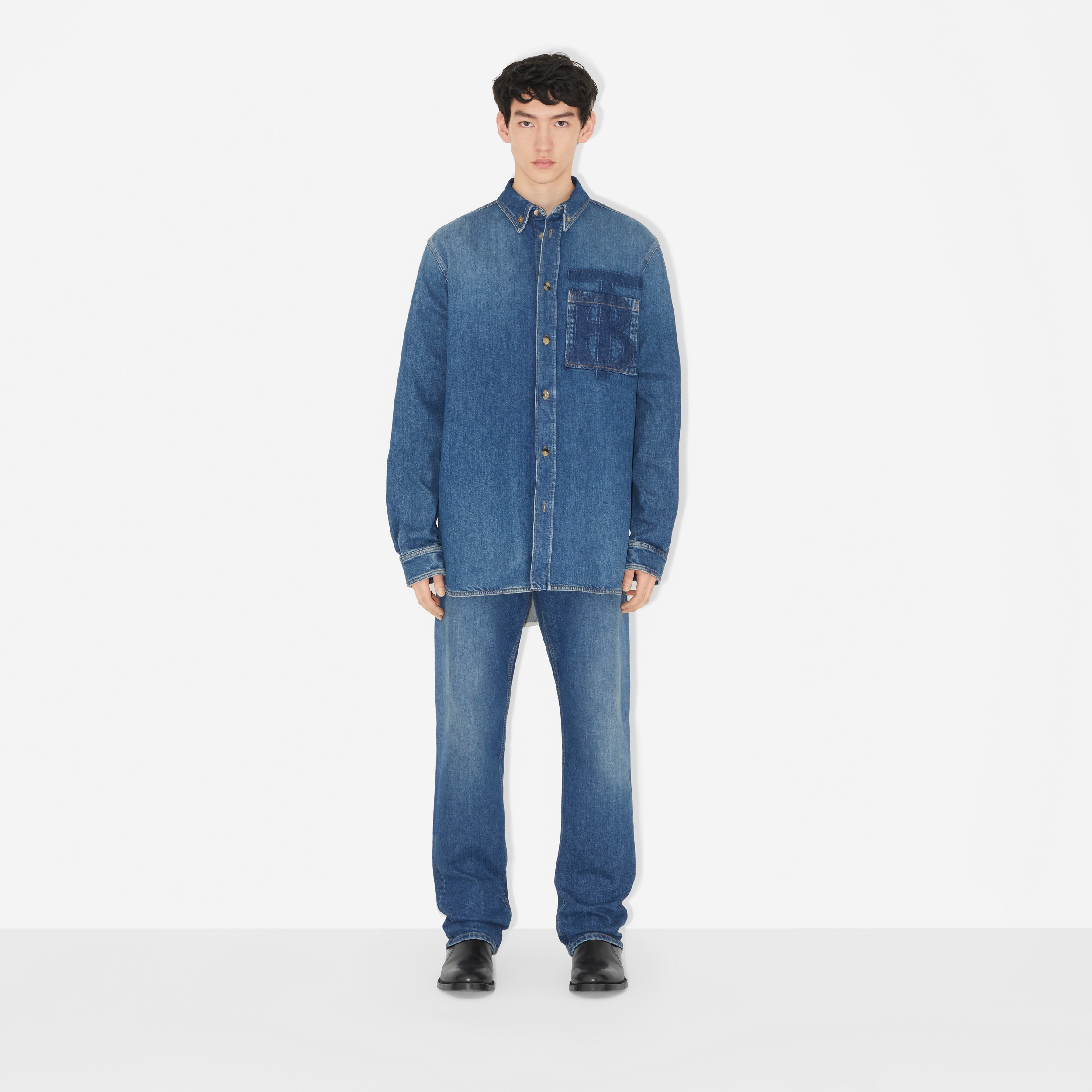Camisa jeans estonada com monograma (Azul Marinho Suave) - Homens | Burberry® oficial - 2