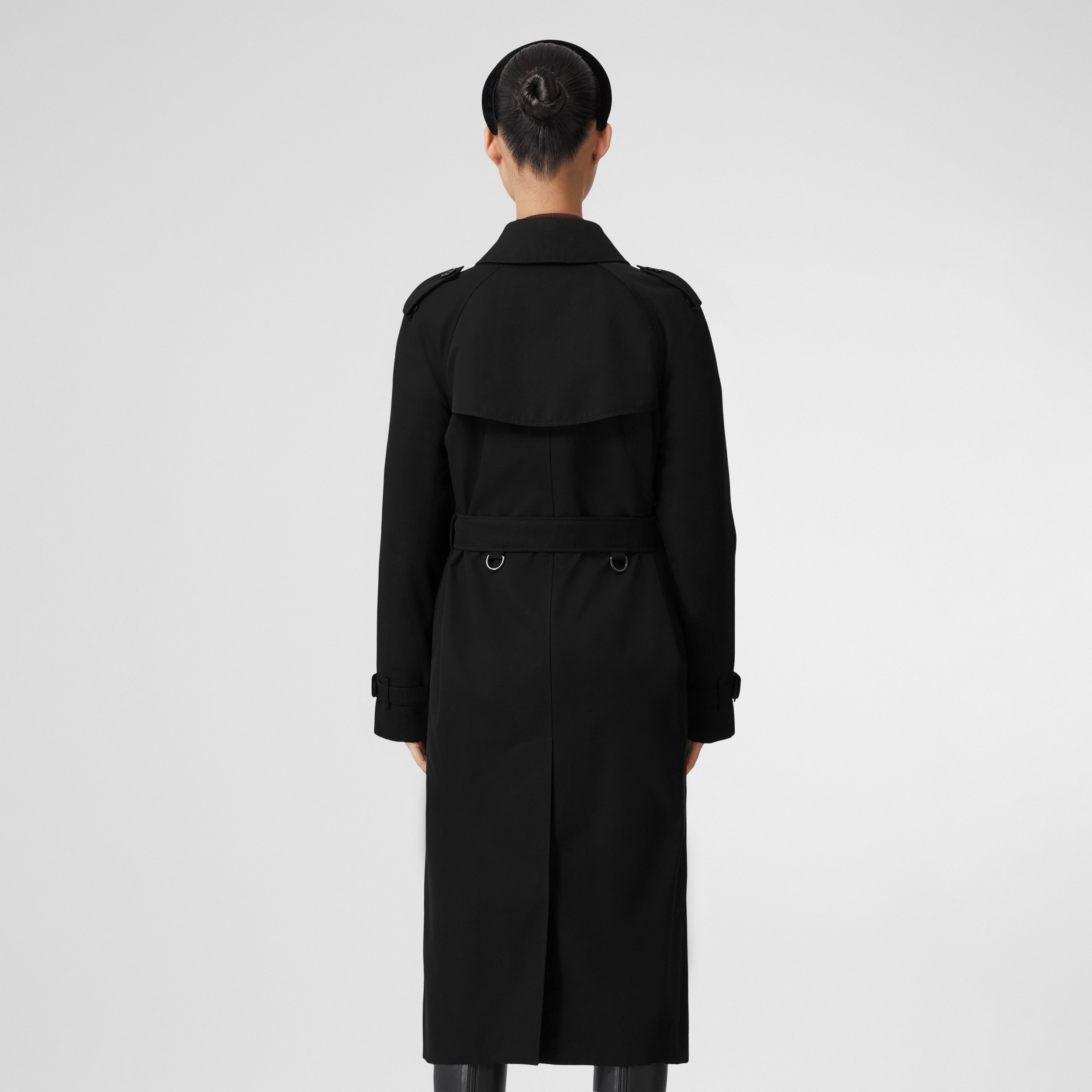 The Long Waterloo Heritage Trench Coat in Black - Women | Burberry® Official - 3