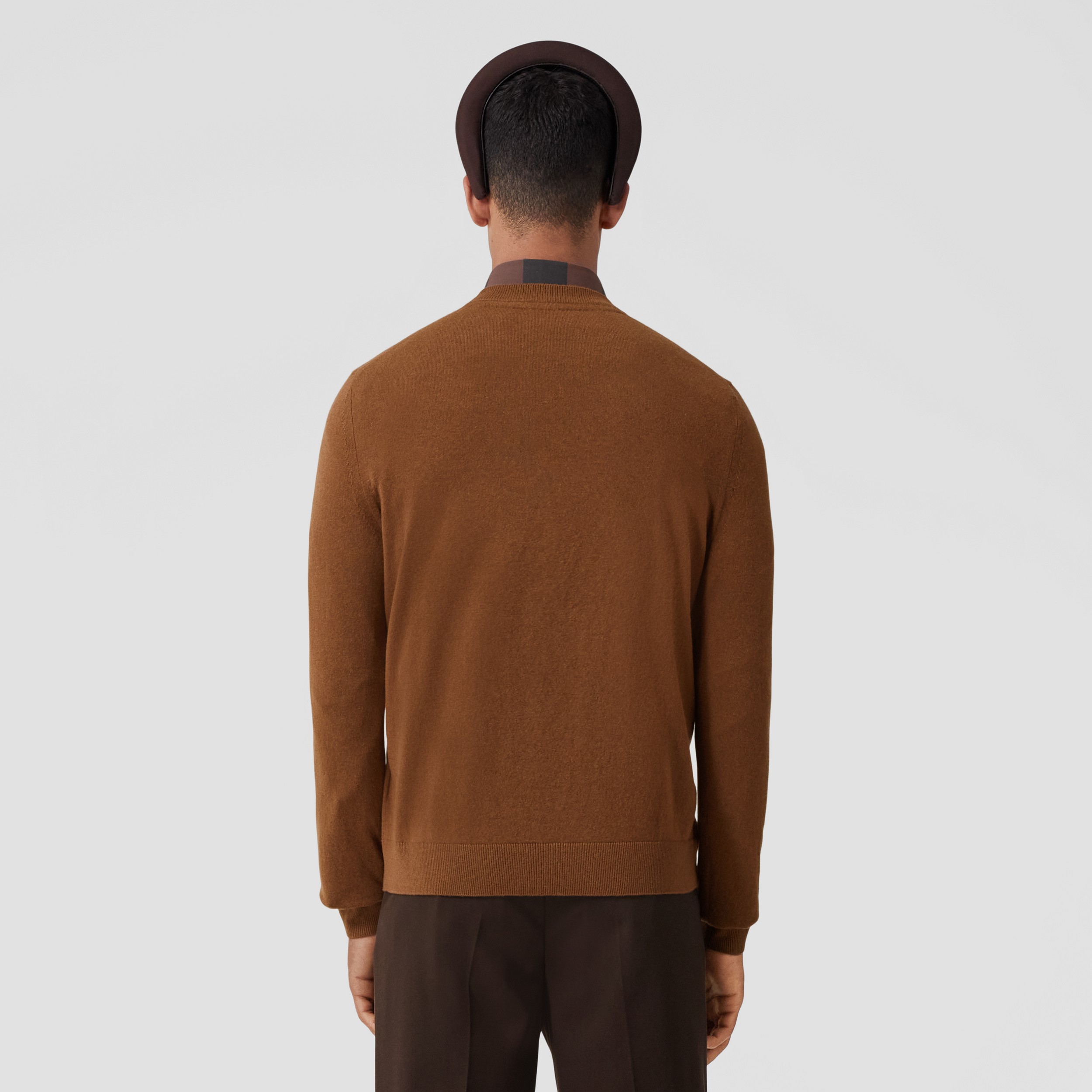 Suéter de cashmere com monograma (Marrom Bétula Escuro) - Homens | Burberry® oficial - 3